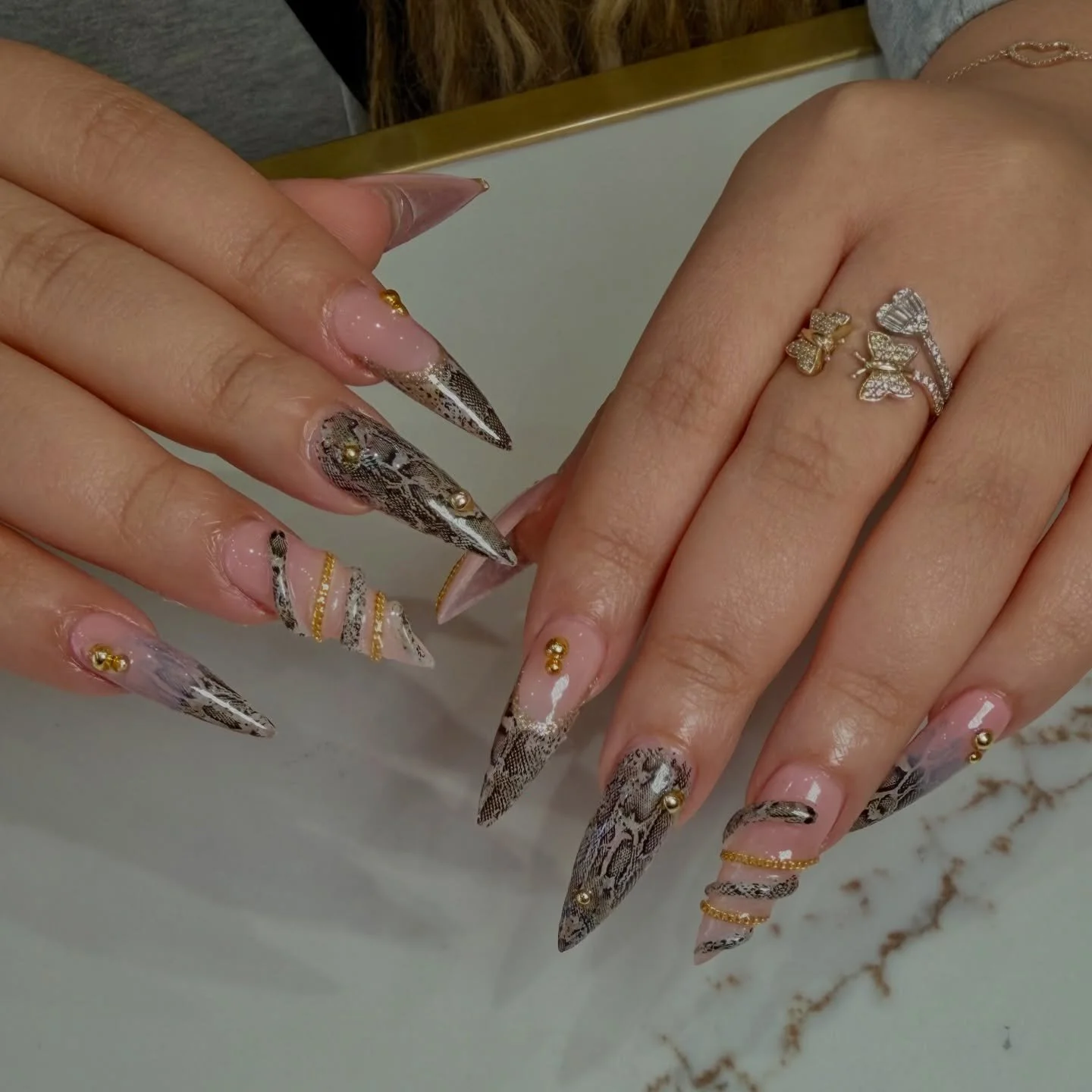 ✨💅 Details make all the difference 🤍 

Walk-ins welcome!
📞 Text/call to book:
&mdash; 📍 Sunset: (323) 845-0962
&mdash; 📍 Selma: (323) 681-5553
💻 www.colorcoatla.com (www.colorcoatla.com)
🕒 Hours: Mon&ndash;Sat 10am&ndash;7:30pm | Sun 10am&ndas