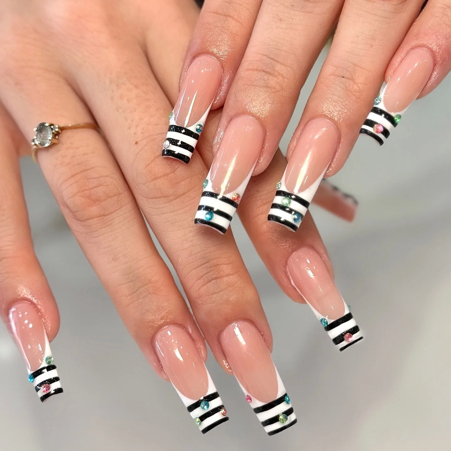 💅 Color. Coat. Confidence. ✨

Walk-ins welcome!
📞 Text/call to book:
&mdash; 📍 Sunset: (323) 845-0962
&mdash; 📍 Selma: (323) 681-5553
💻 www.colorcoatla.com (www.colorcoatla.com)
🕒 Hours: Mon&ndash;Sat 10am&ndash;7:30pm | Sun 10am&ndash;5pm

💅 
