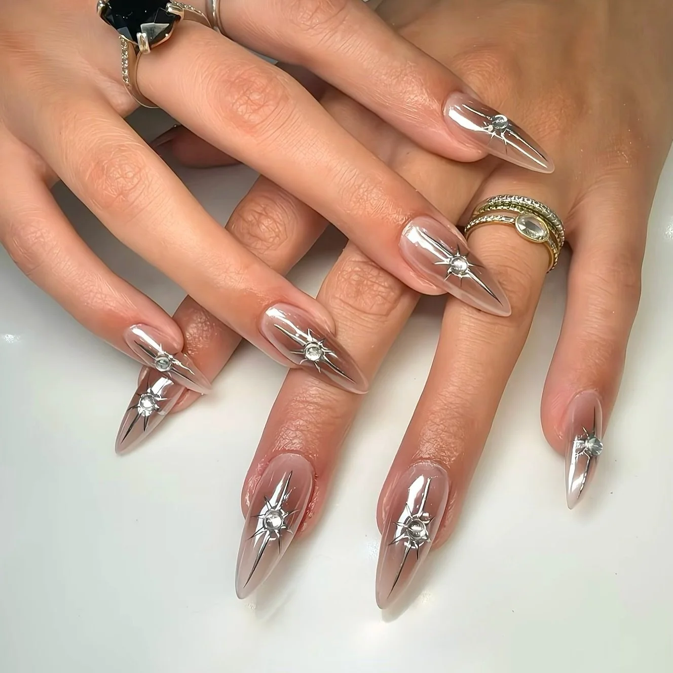 💅Small details, big moment ✨

Walk-ins welcome!
📞 Text/call to book:
&mdash; 📍 Sunset: (323) 845-0962
&mdash; 📍 Selma: (323) 681-5553
💻 www.colorcoatla.com (www.colorcoatla.com)
🕒 Hours: Mon&ndash;Sat 10am&ndash;7:30pm | Sun 10am&ndash;5pm

💅 