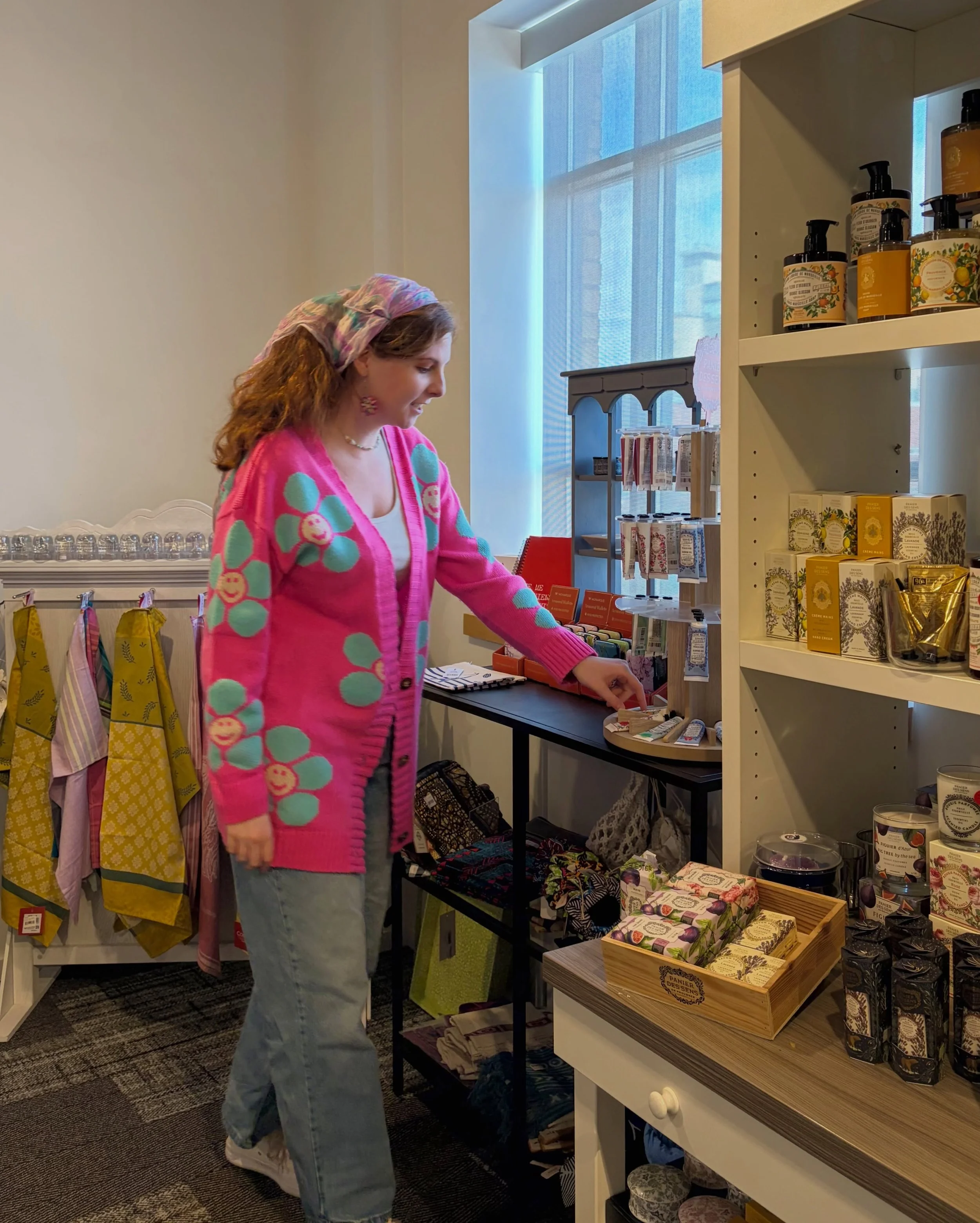 POV: you walk into La Boutique &ldquo;just to look&rdquo; and leave with 3 new favorite things 🧴🗼👒

📍Available at Alliance Fran&ccedil;aise Minneapolis/St. Paul 
227 Colfax Ave N, Minneapolis, MN