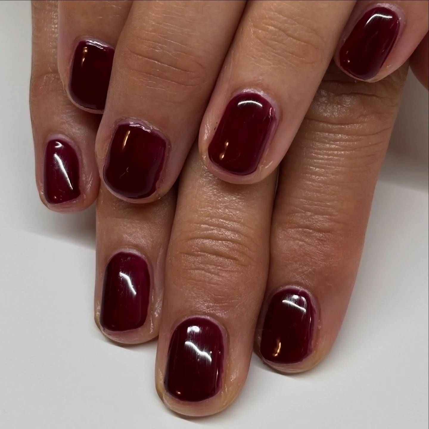 Autumn is my favourite season and not only that autumn colours are my all time fav as well. 
Safe to say&hellip; I&rsquo;m in my element. 🤎
#autumn #clanails #newnails #loveautumn #healthynails #clevedonnails #clevedon #lovenails #clevedonnailsalon 