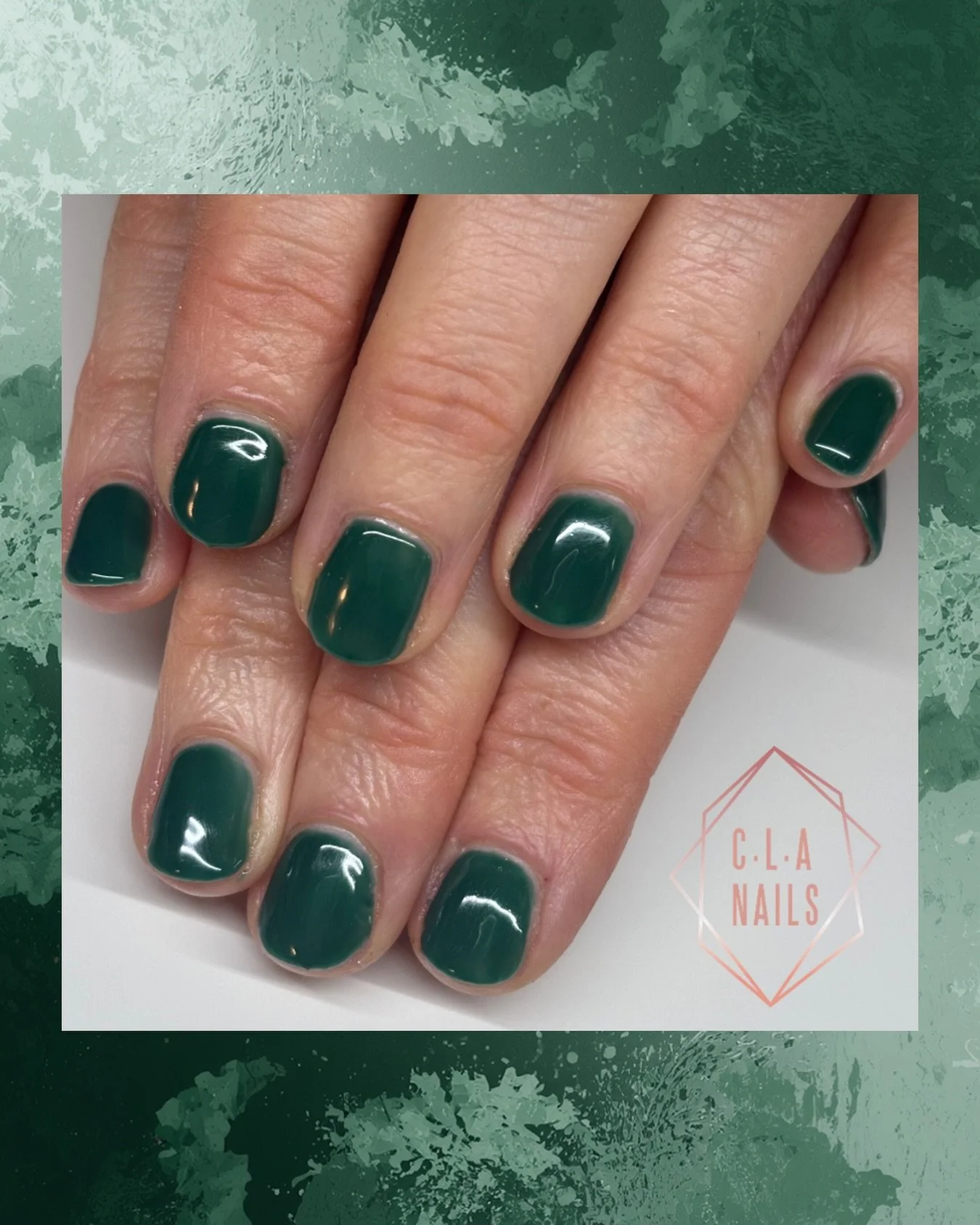 Green is a nice alternative to other dark colours like black or navy. 
Have you given it a go? 
Bookings available @cla-nails.com

#clanails #biosculpturenails #newnails #green #clevedonnails