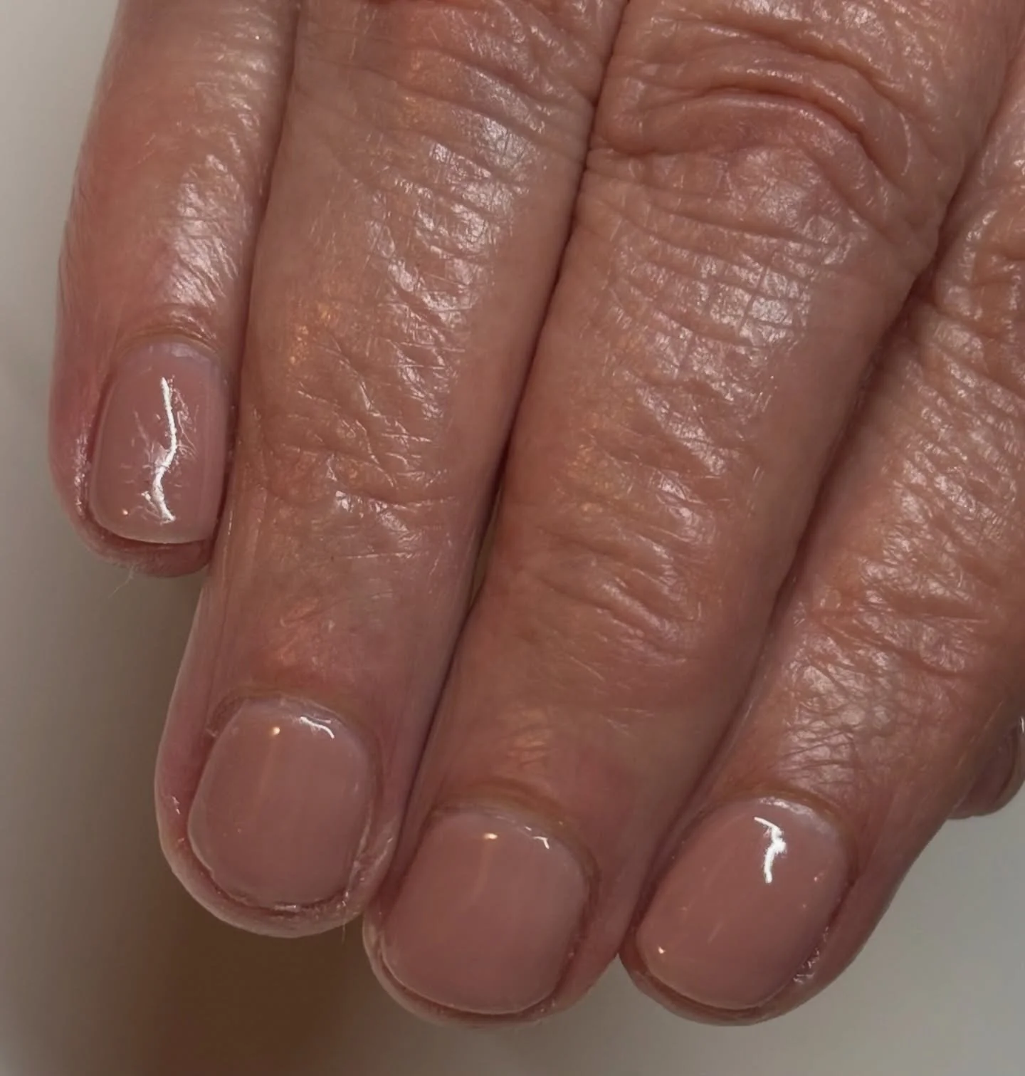 There&rsquo;s something so classy about a nude nail don&rsquo;t you think? 🤍

Hope your week&rsquo;s been amazing and you&rsquo;re ready for a fabulous weekend! Xx