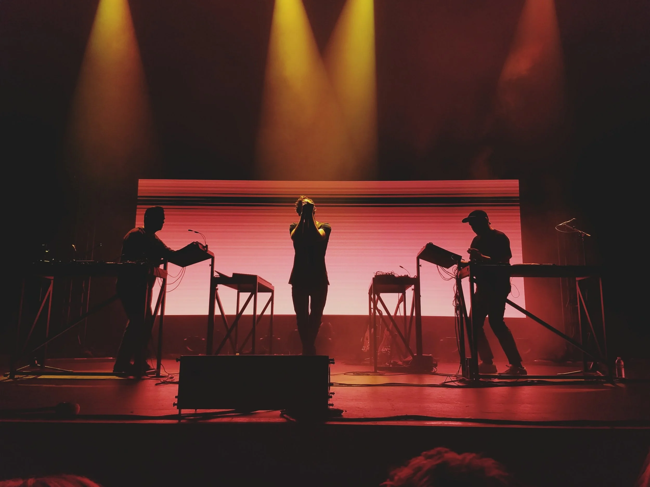 MODERAT