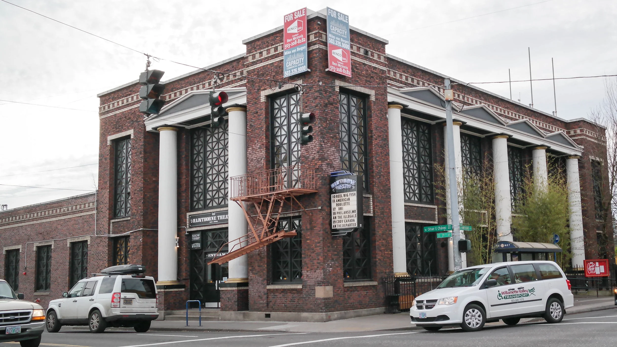 Hawthorne Theater