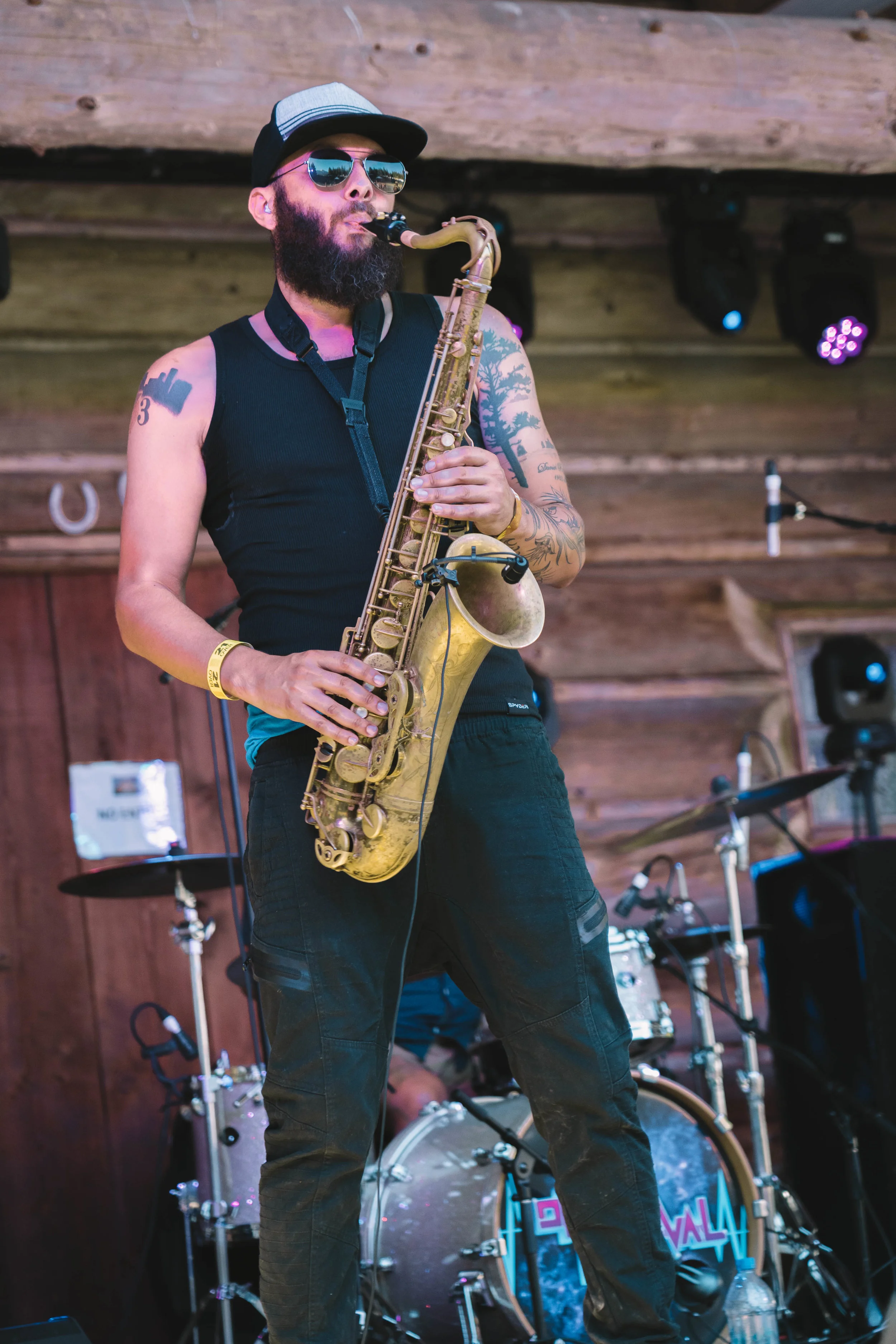  Dirty Revival 