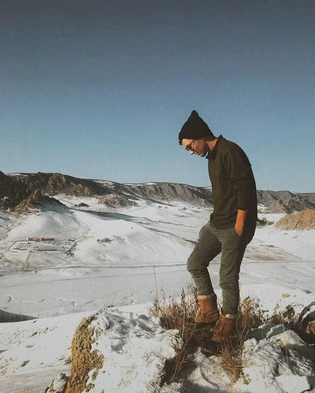 behold. a colorized photograph of a wild MountainBoy looking angsty as h*ck in his natural habitat. if encountered pls do not mention the amount of grain on his edited pictures. it will only upset him.
.
photo by ť&oslash;&euml;