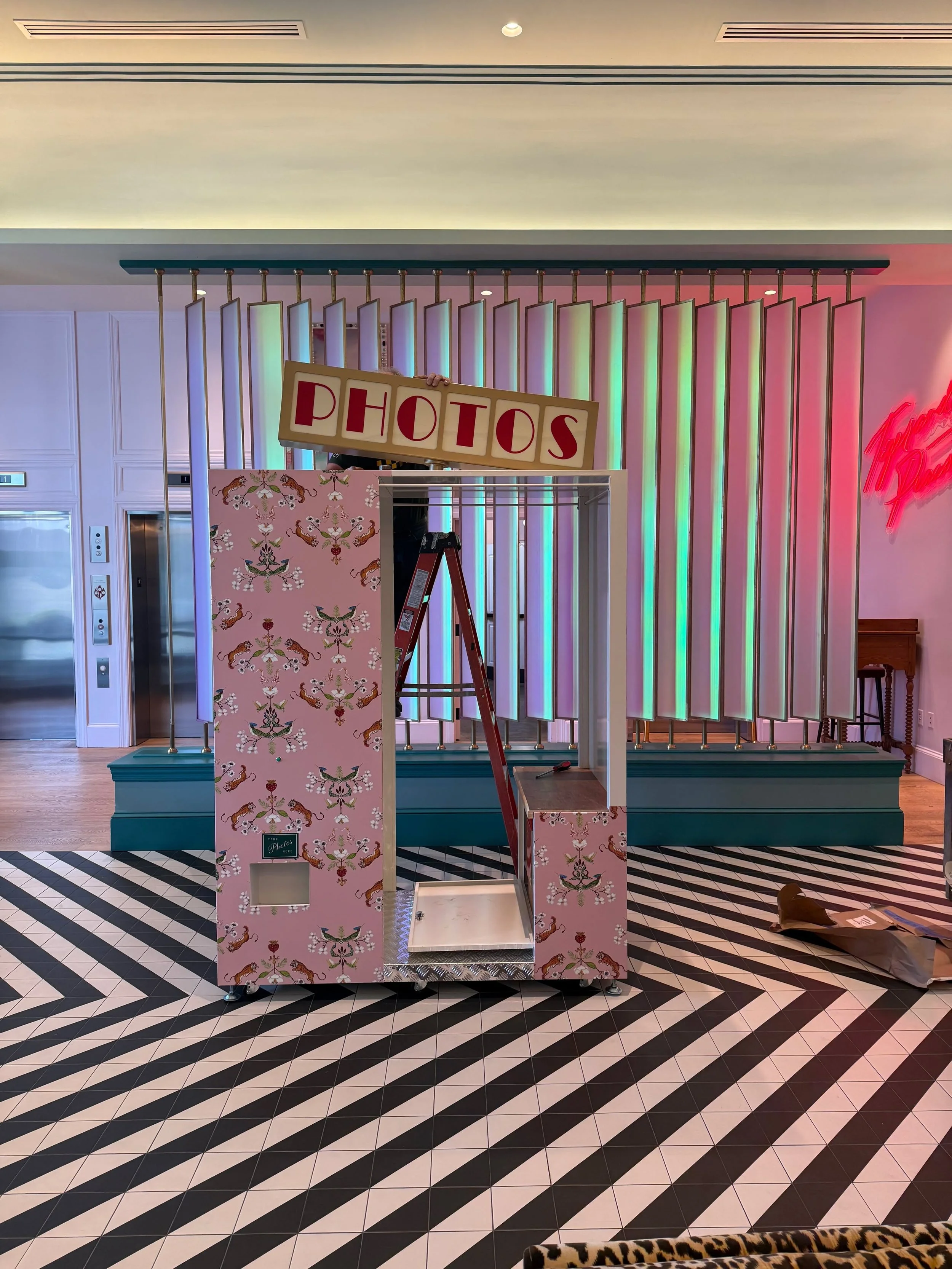 HELLO MEMPHIS! 
A brand-new PhotoWorks Interactive Model 13 Photobooth has arrived in Tennessee!
Fully custom. Fully cool. Built to stand out.
The Model 13 combines authentic retro style with modern performance, creating a photobooth experience that 