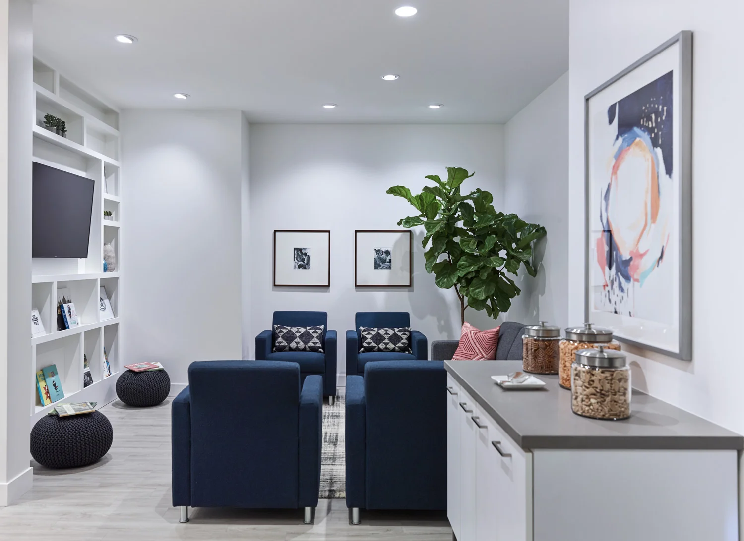 Smile Studio.jpg