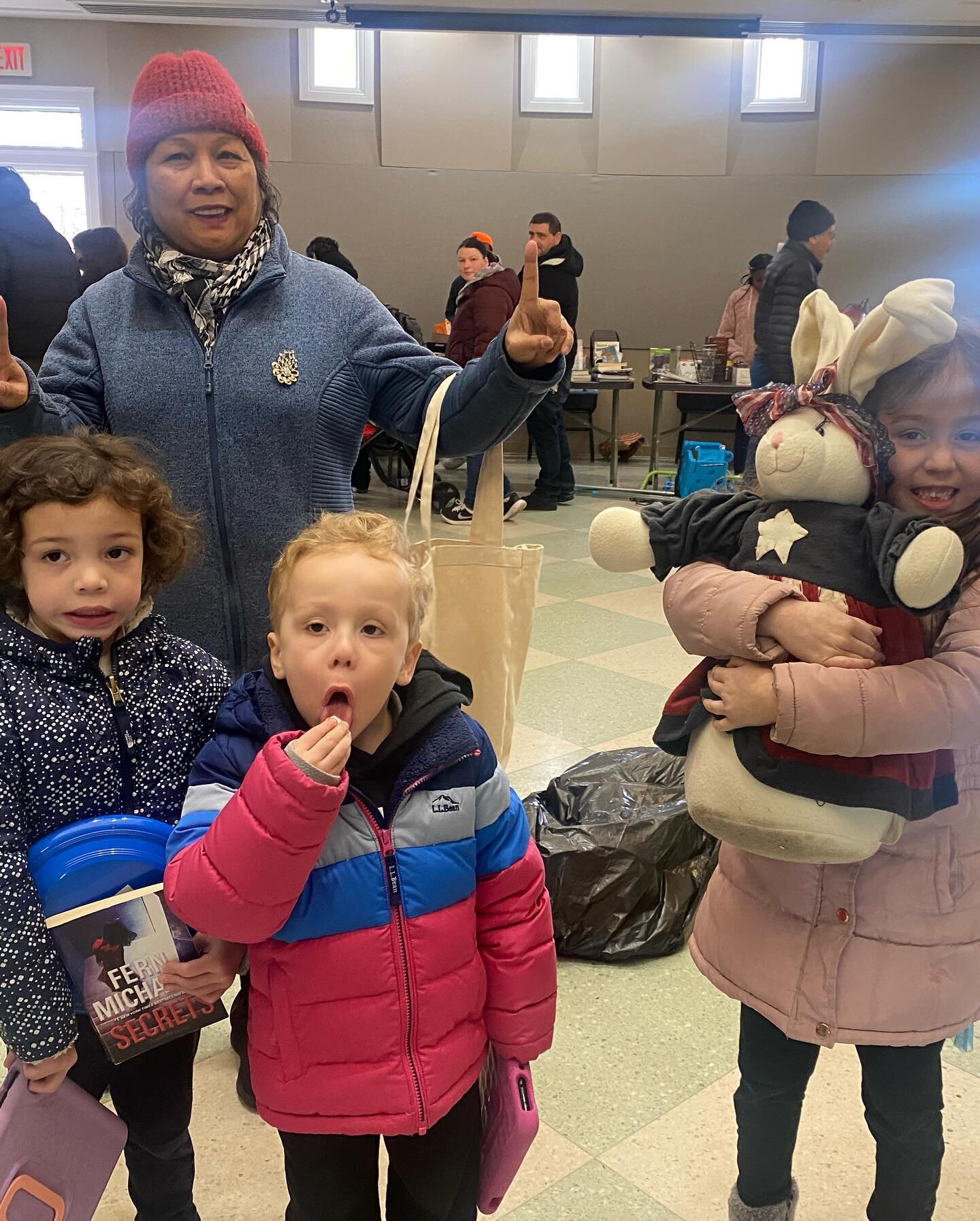 Community Swap is happening now and folks are finding some great items to take home! There&rsquo;s still time to check it out, come down to the Mercier Center, 21 Salem St Lowell until 1pm. See you soon!