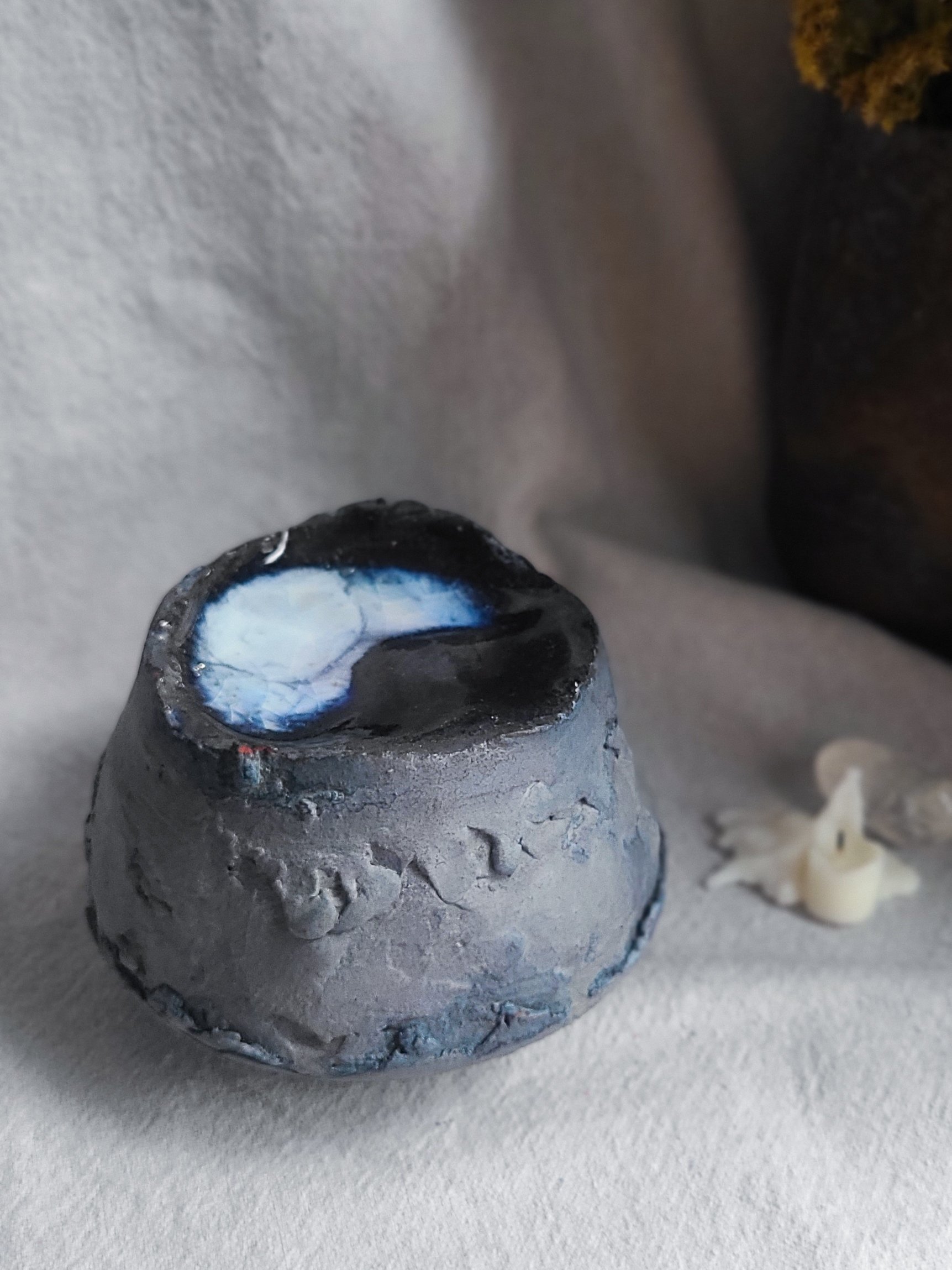 Crater - Jean Blue with Cream Pool