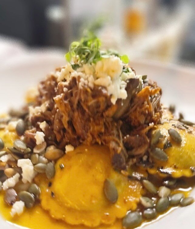 Pasta Special / $24
Polenta &amp; Corn Ravioli, Sweet &amp; Spicy Herb Butter Sauce, Shredded Carnitas Pork, Feta Cheese, Toasted Papitas 
.
.
#livalittle #livalot #livlove #loveliv #comfortfood #carnitas #fridayvibes #southshore #instafood #cheftom 