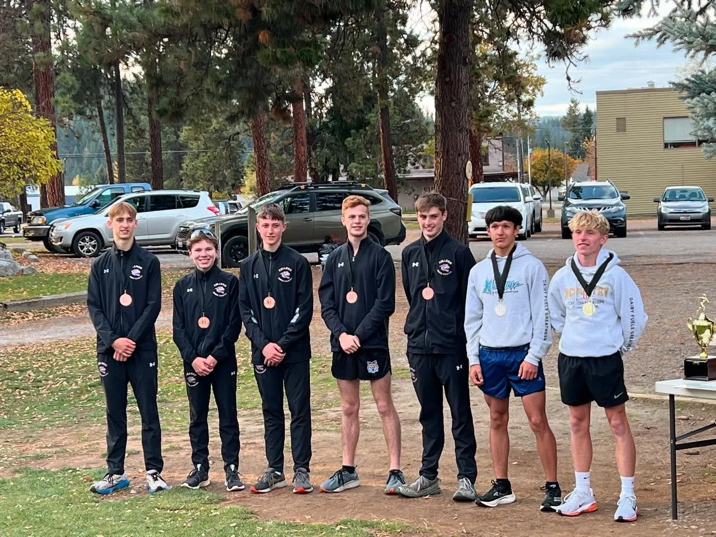 Aj ran a heck of a race to grab 2nd place at his district meet. He also lead his team @grangeville.hs.sports  to a 2nd place finish just 2 points ahead of 3rd to qualify for the state meet. Tev finished 8th and was the top freshman in the district. B