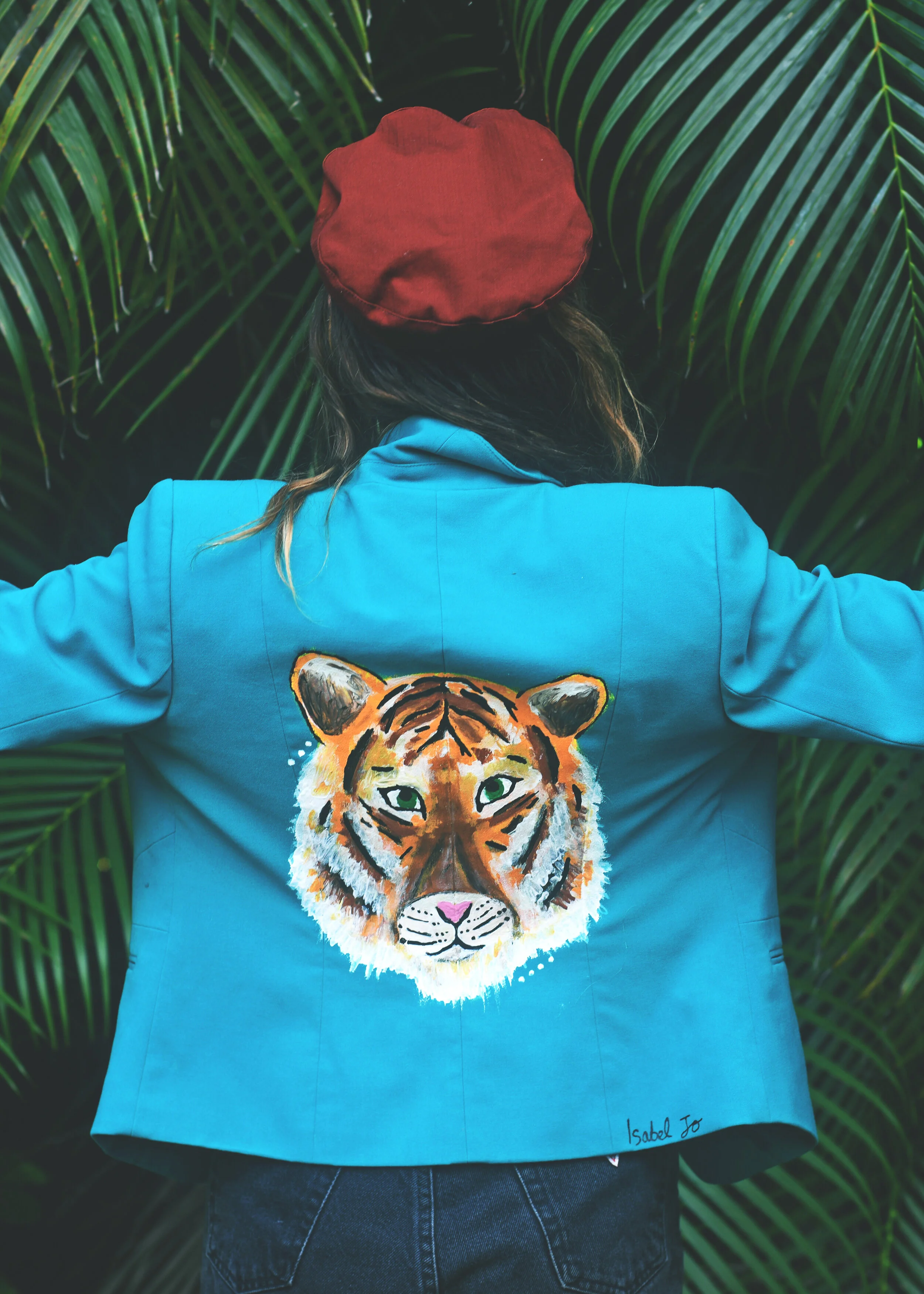 4D316BB8-39A3-4DE4-922D-D24D2E232527