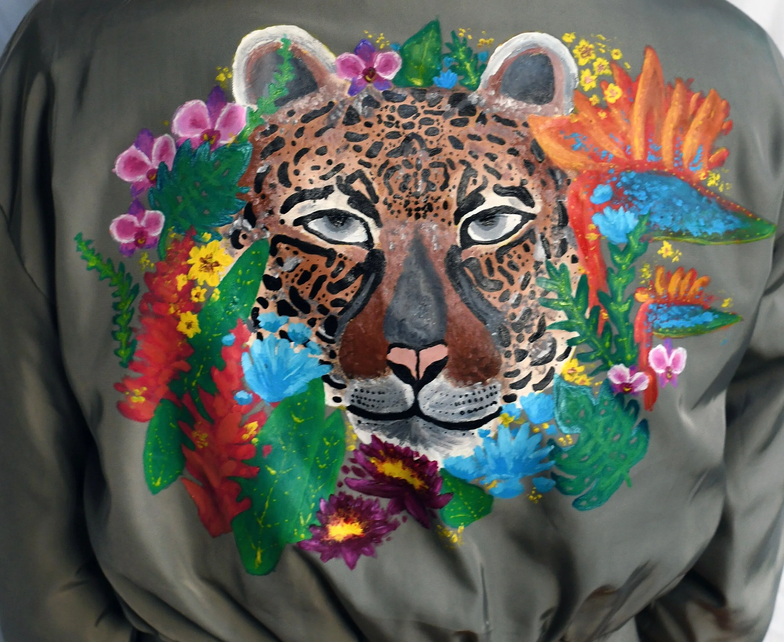 7FD77CF3-D9B2-44F5-B536-F1F2F46643F1