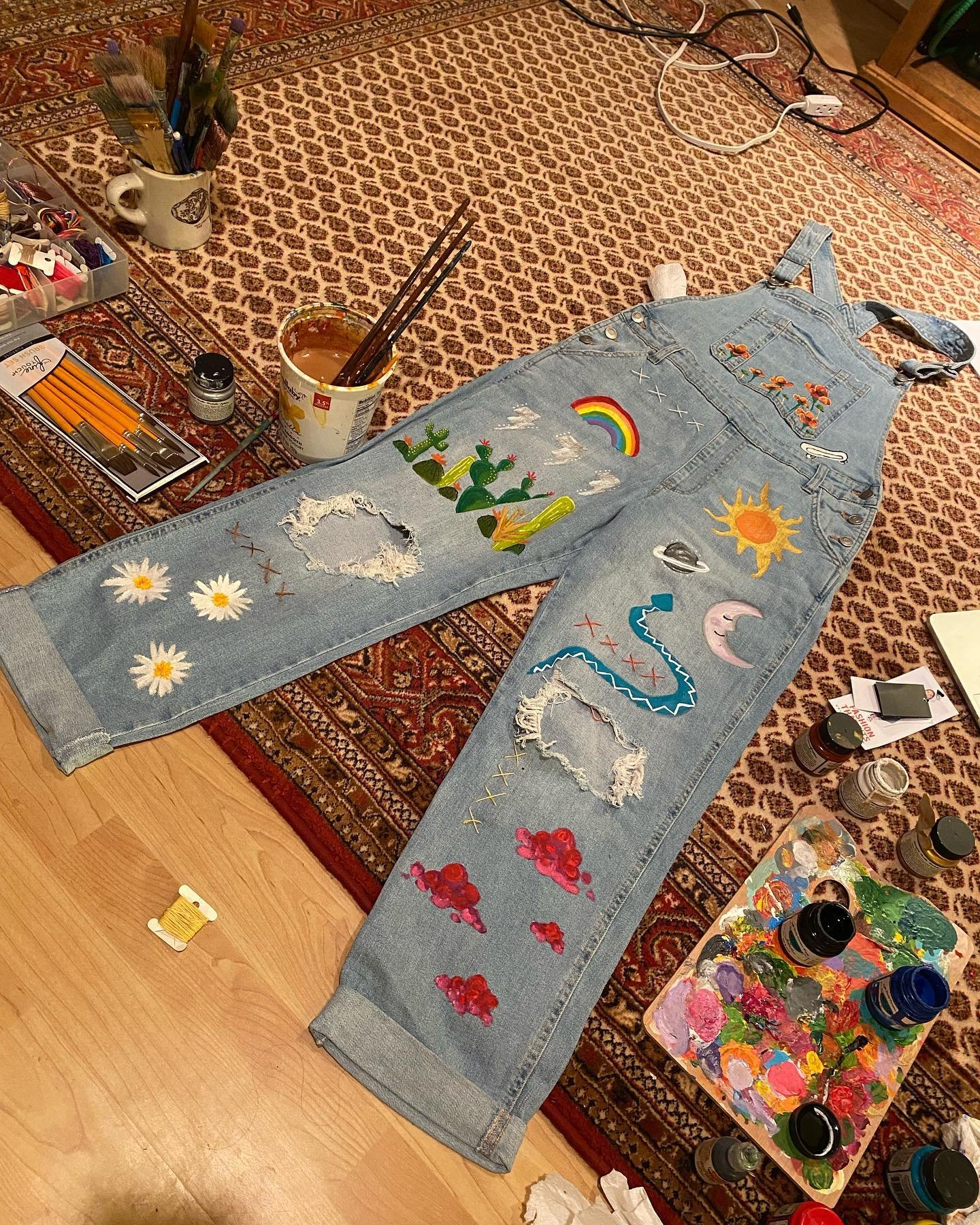 Had so much fun making these babies :) 
.
.
.

#art #wearableart #artist #spiritart #painting #handmade #clothing #clothingbrand #spiritualawakening #creative #clothingart #happy #creatives #artistic #artista #fashion #fashionista #fashiondesigner #s