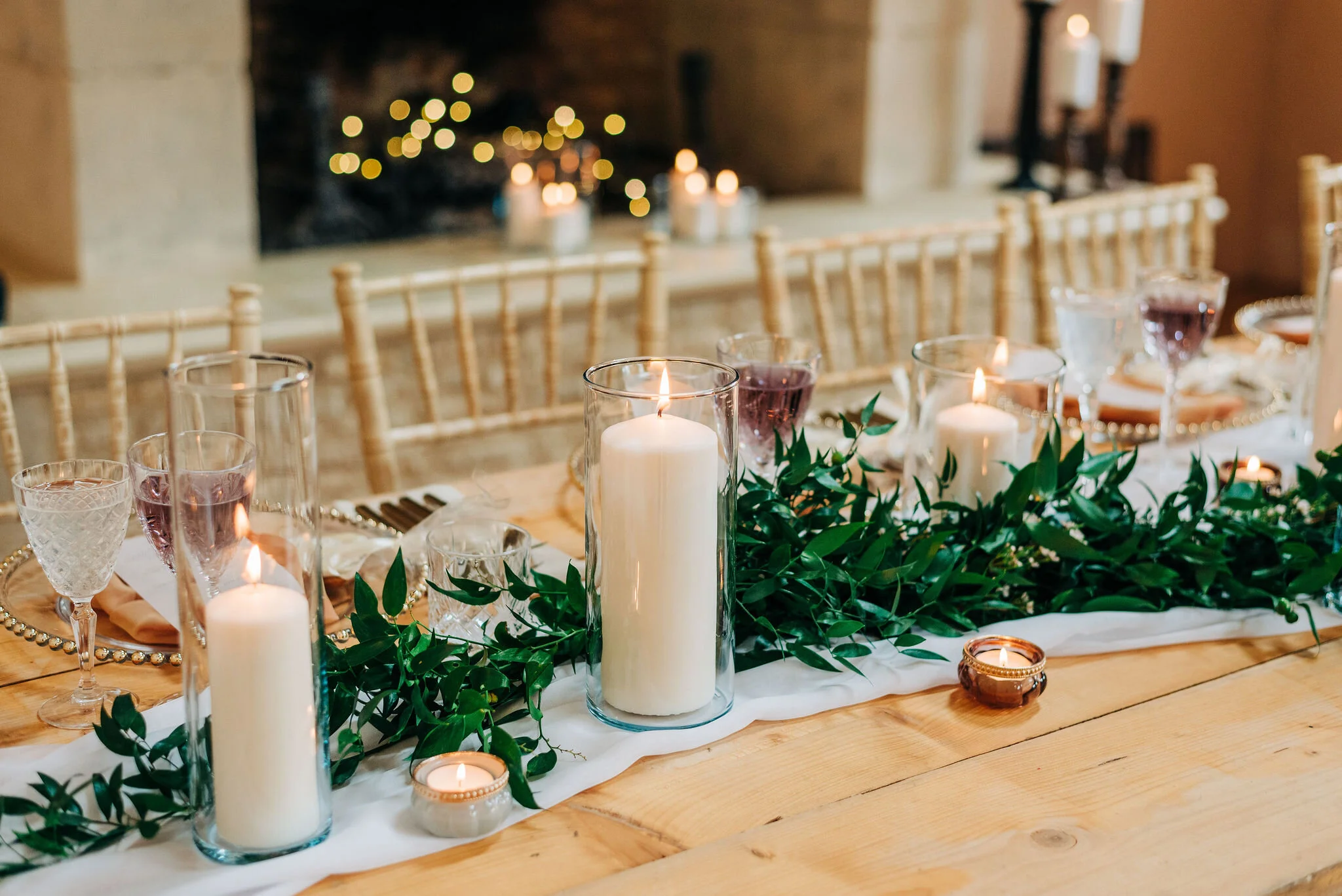 Wedding table décor hire at Oxleaze Barn. Props supplied by All Things Pretty Weddings