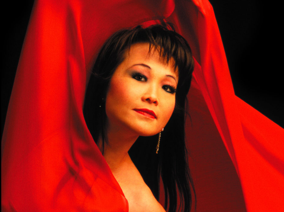 10 Best Female Magicians in San Francisco | Top Performers