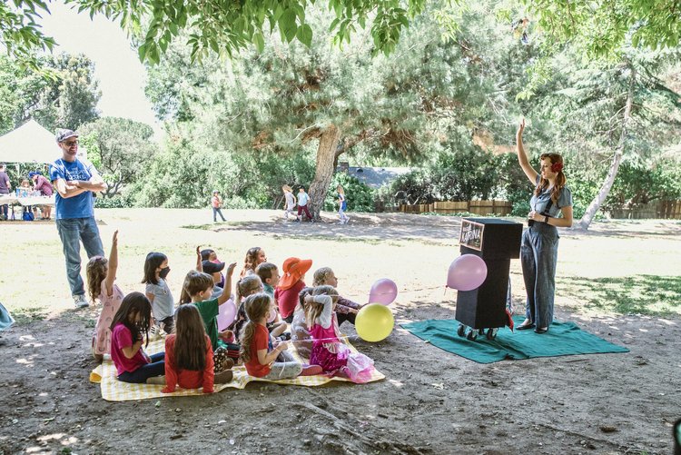 Los Angeles Childrens Party Magician Magical Katrina