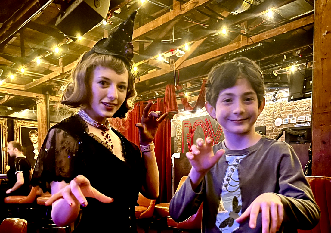 Female Magician: Elevate Your Event with Magical Katrina