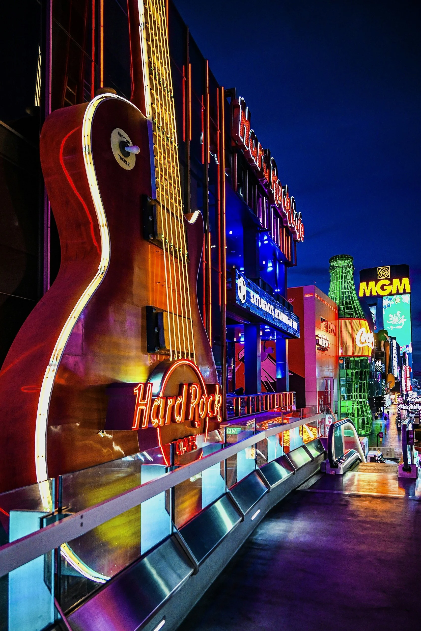 Why a Las vegas trade show magician Is a Game-Changer for Your Booth