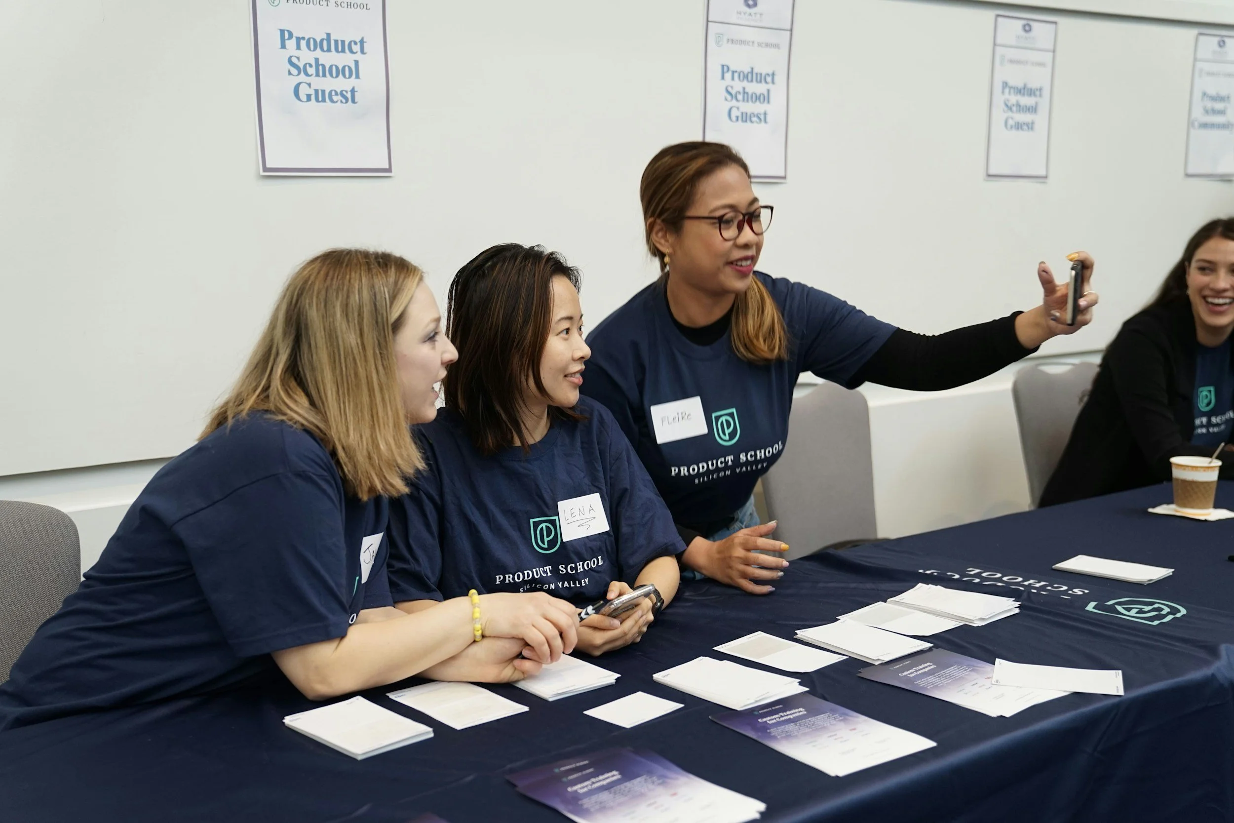 How Trade Show Magicians Generate Leads (Not Just Crowds)
