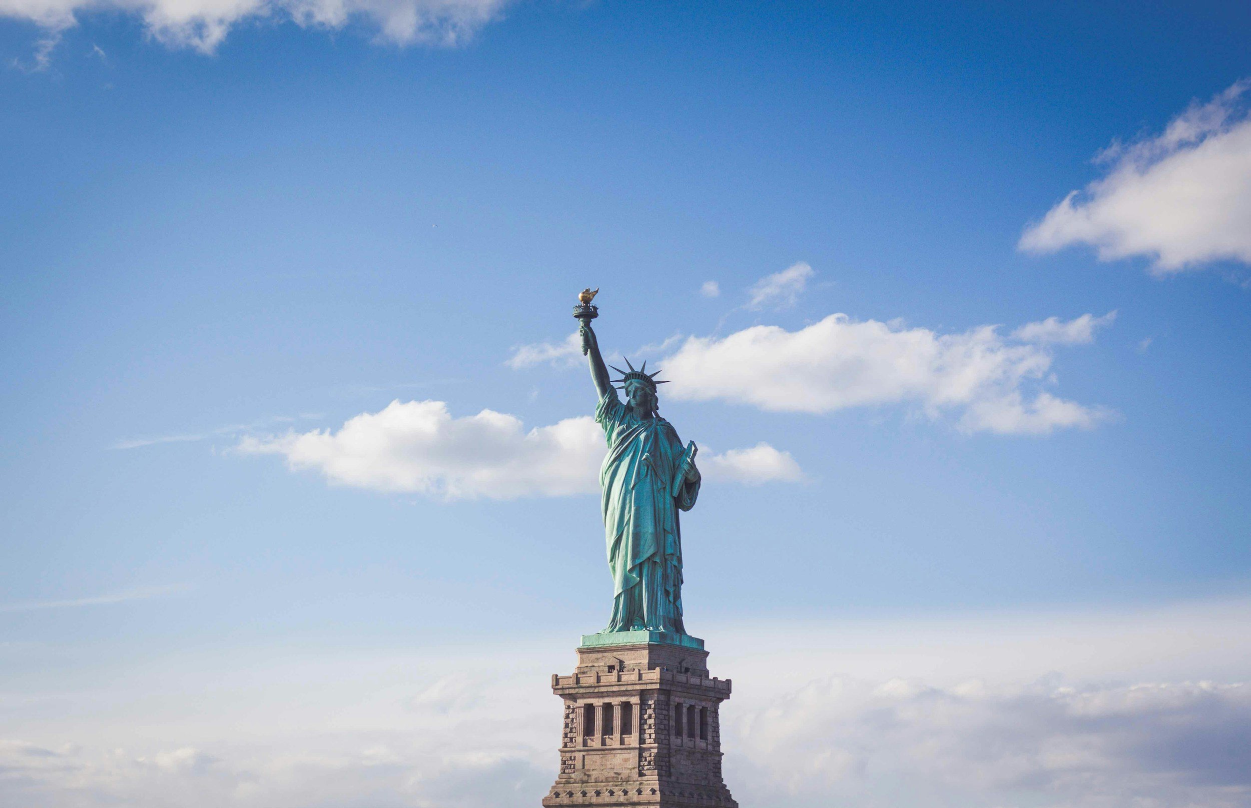 Female Magician in New York for Private Parties and Milestone Celebrations
