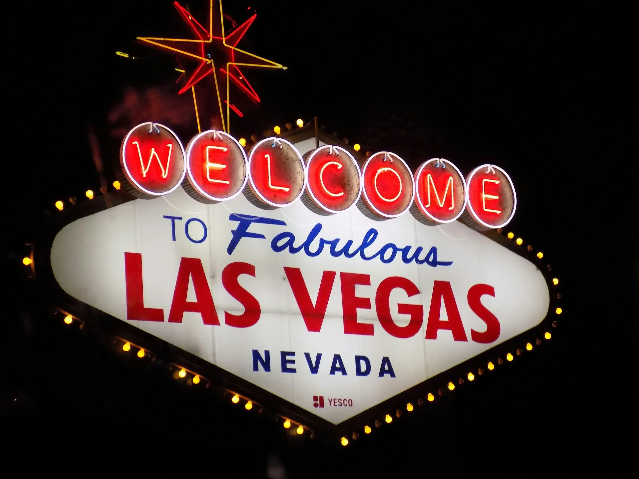 Magician for Birthday Party Las Vegas: Planning a Surprise Party
