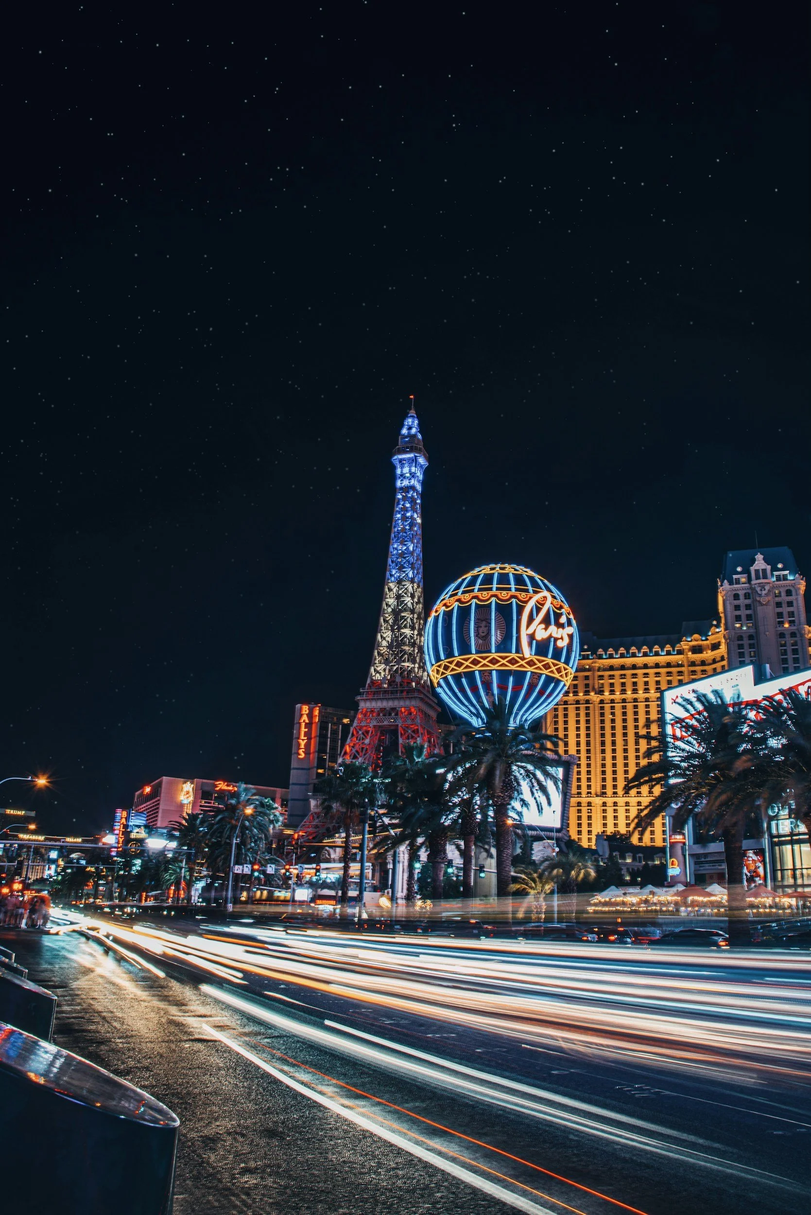 Magicians in Las Vegas for a Company Holiday Party