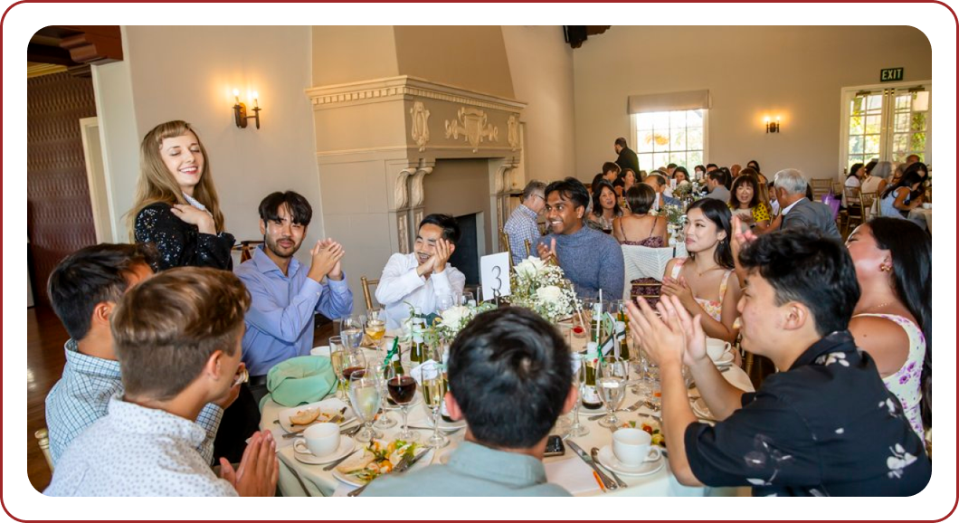 Strolling Magician San Francisco for Holiday Parties