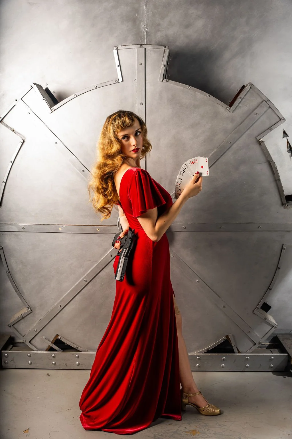 Women magician – Magical Katrina’s Guide to Modern Magic with a Powerful Touch