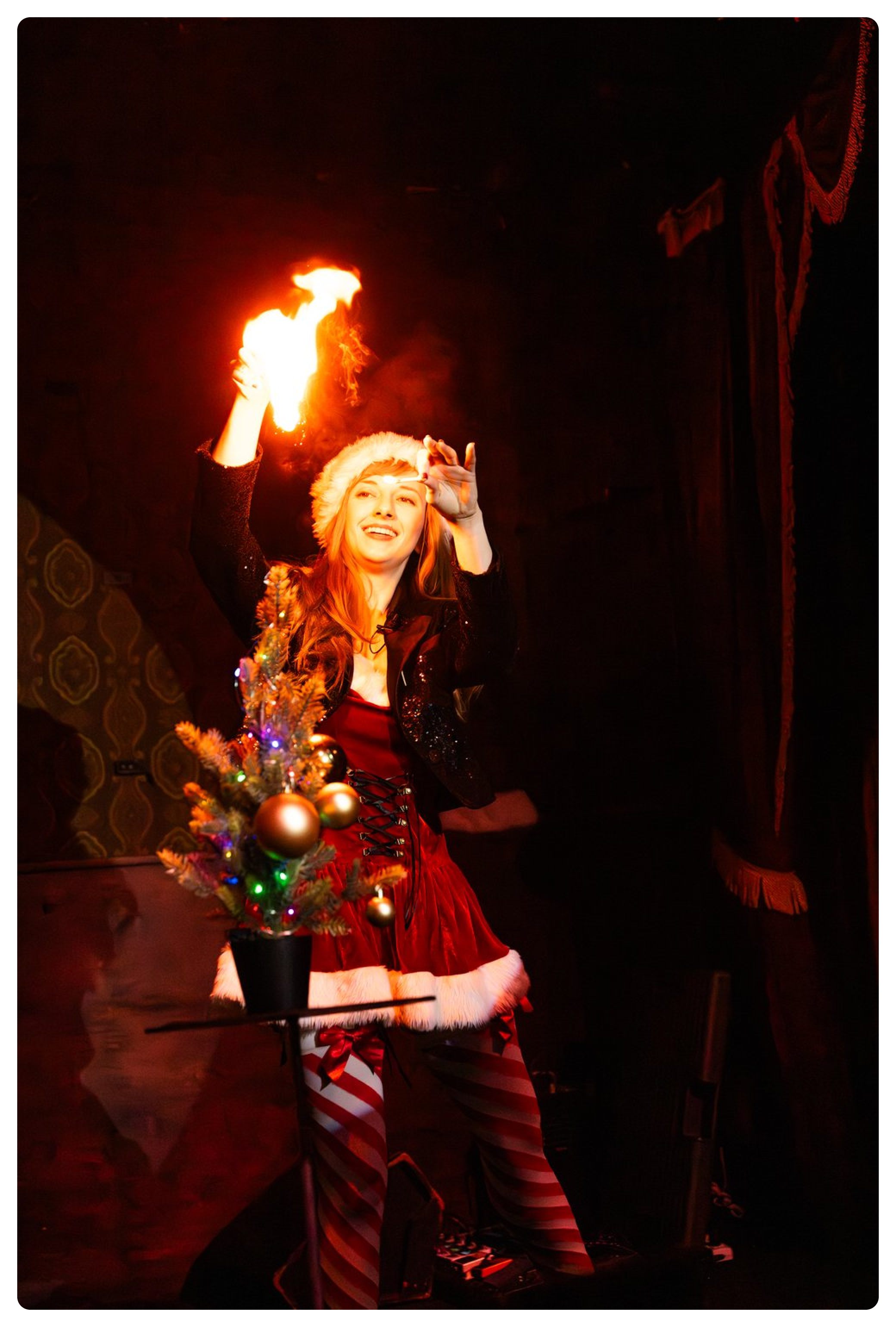 Why Your Next Event Needs a Holiday Party Magician