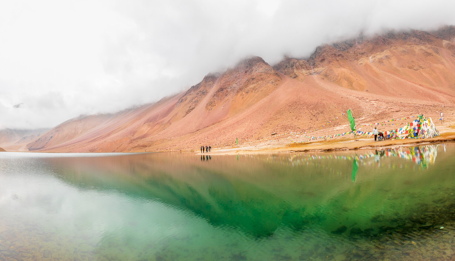 beautiful chandratal lake pano by prathamesh dixit.jpg