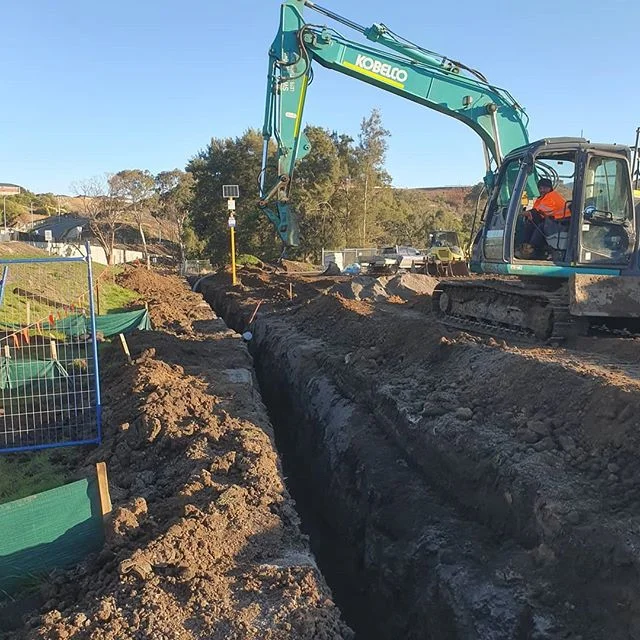 Few shots of the Pressure Sewer Rising Main at Underbank  Estate. #pressurisedpoo #prost #prostvic #civall #sewercontractor #risingmain #pushing****uphill  #winslow