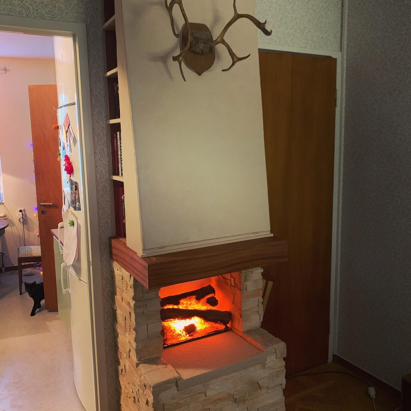 So last year I bought a 70s fake fire, because that&rsquo;s a thing I have a thing for, only to realize I had nowhere to put it. So how about... a fake fireplace? I mean it only took almost a year to build and cost a minor fortune but... there she is
