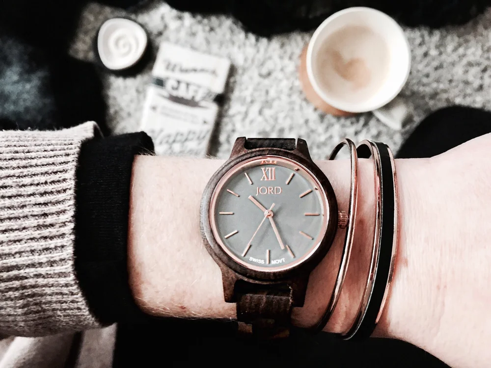 Three Reasons to Celebrate Yourself Today: A Giveaway with JORD | tawnimarie.com | JORD watch, kindle, glasses, coffee, self care, celebrate yourself