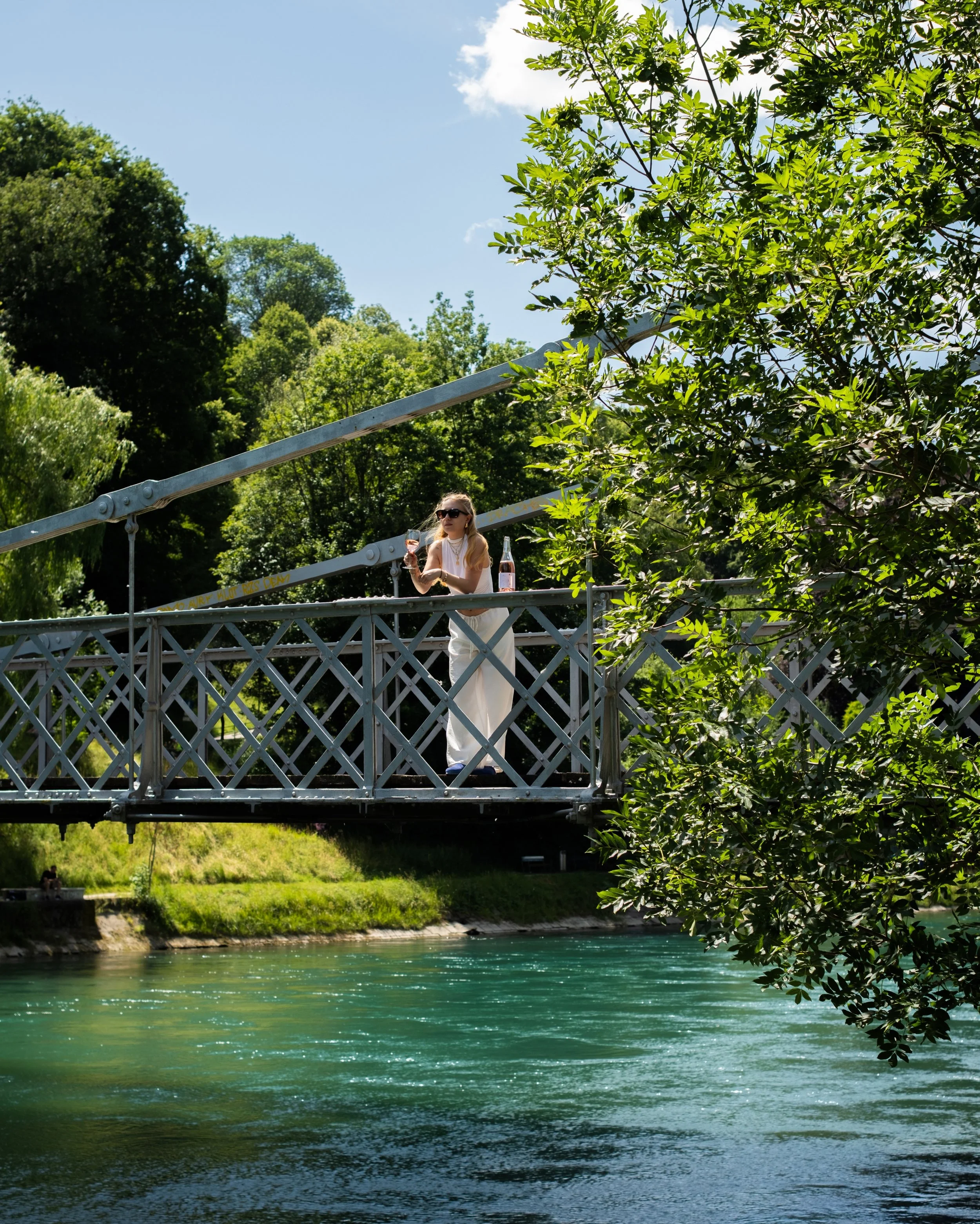 Manche Orte f&uuml;hlen sich einfach immer ein bisschen nach Ferien an. 💛 Unser Platz an der Aare geh&ouml;rt definitiv dazu &ndash; und wir freuen uns jetzt schon darauf, ihn n&auml;chste Saison wieder mit euch zu teilen.

#Trybhouz #Bern #AareBern