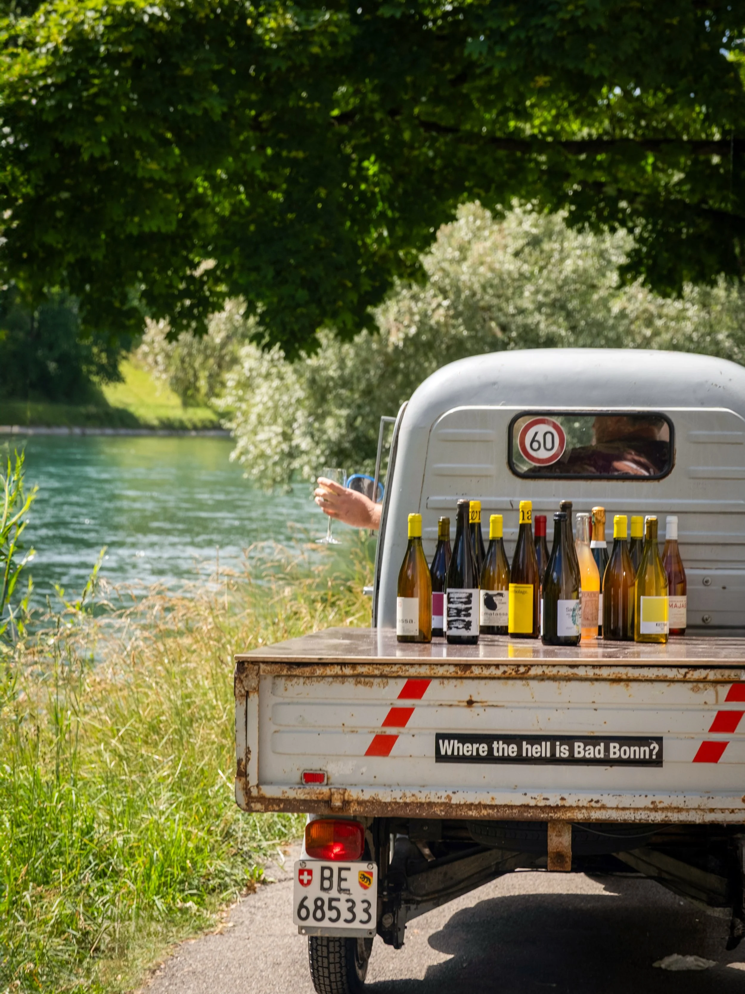 Wusstet ihr, dass wir eine sorgf&auml;ltig ausgew&auml;hlte Karte mit Naturweinen f&uuml;hren? 🍷🌿

Von frischen Weissweinen &uuml;ber spannende Orange Wines bis zu charaktervollen Rotweinen - bei uns gibt es einiges zu entdecken.

Perfekt f&uuml;r 