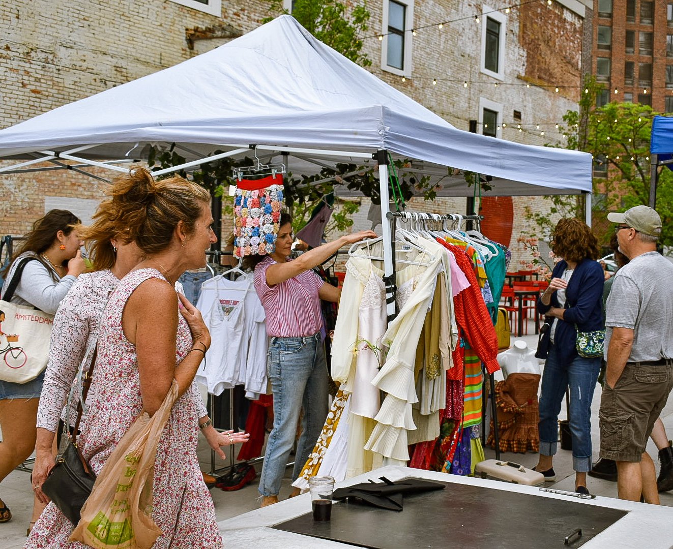 Shop Small Sunday is an open-air market that started in 2021 as a collaboration amongst Salt City Market + Wildflowers Armory