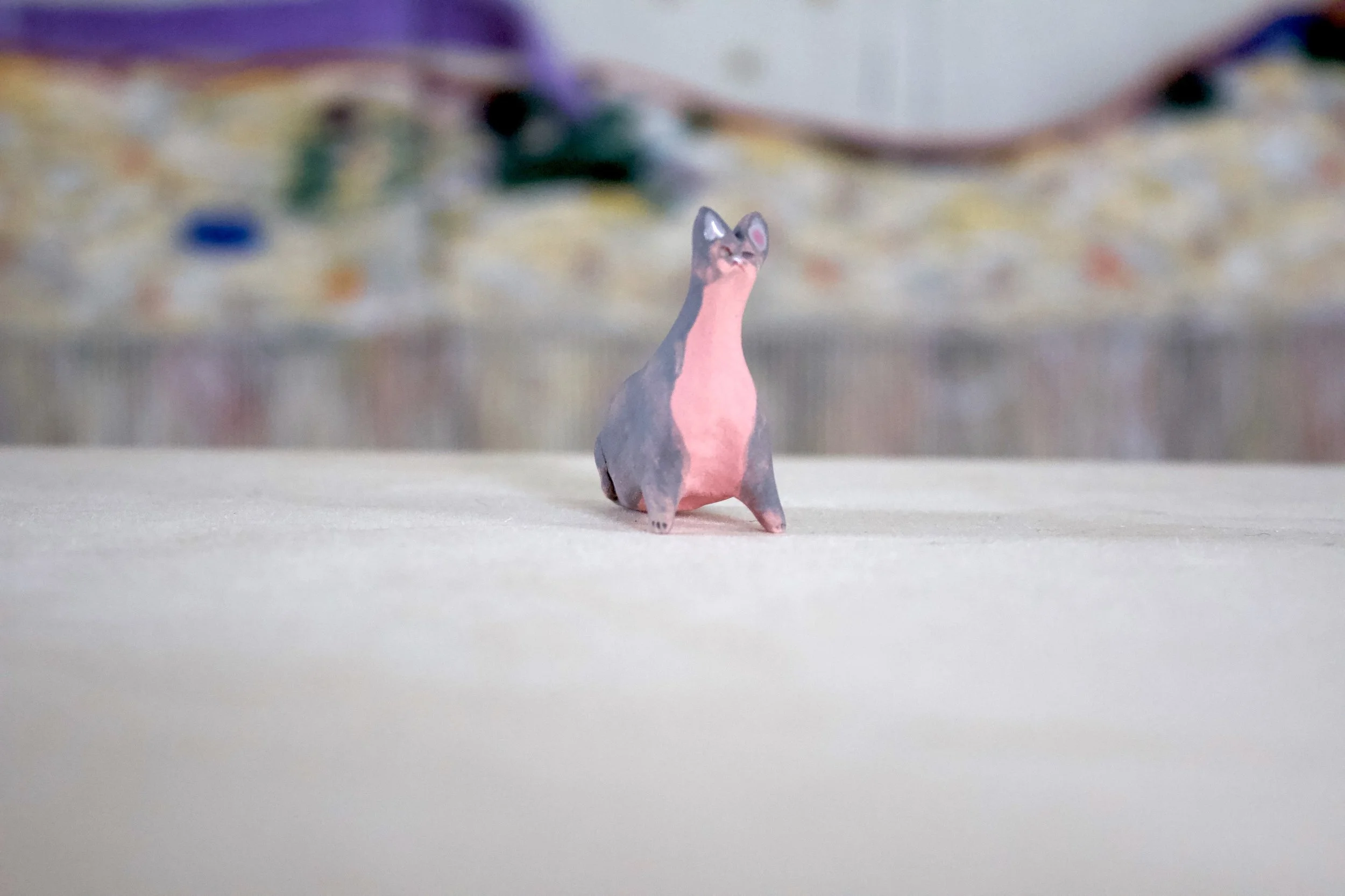 Sphynx Hairless Gray and Pink Cat Sitting - Classic Cat Sculpture with Food Bowl