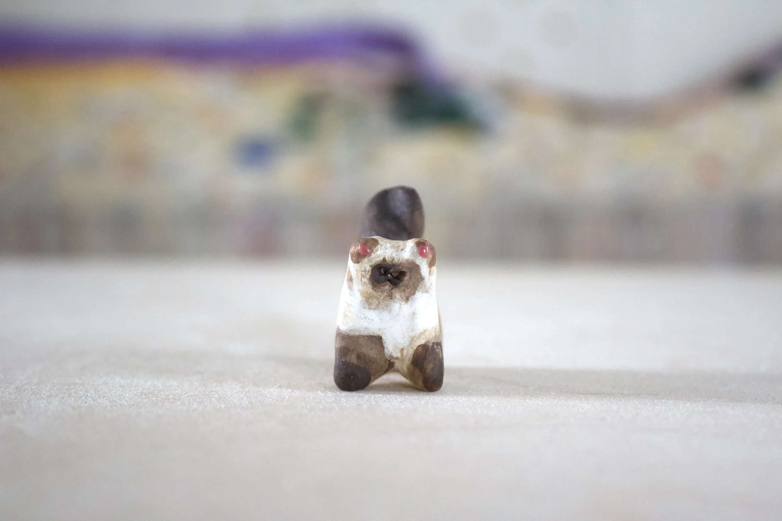 Siamese Cat Chocolate Point No. F - Classic Cat Sculpture with Food Bowl
