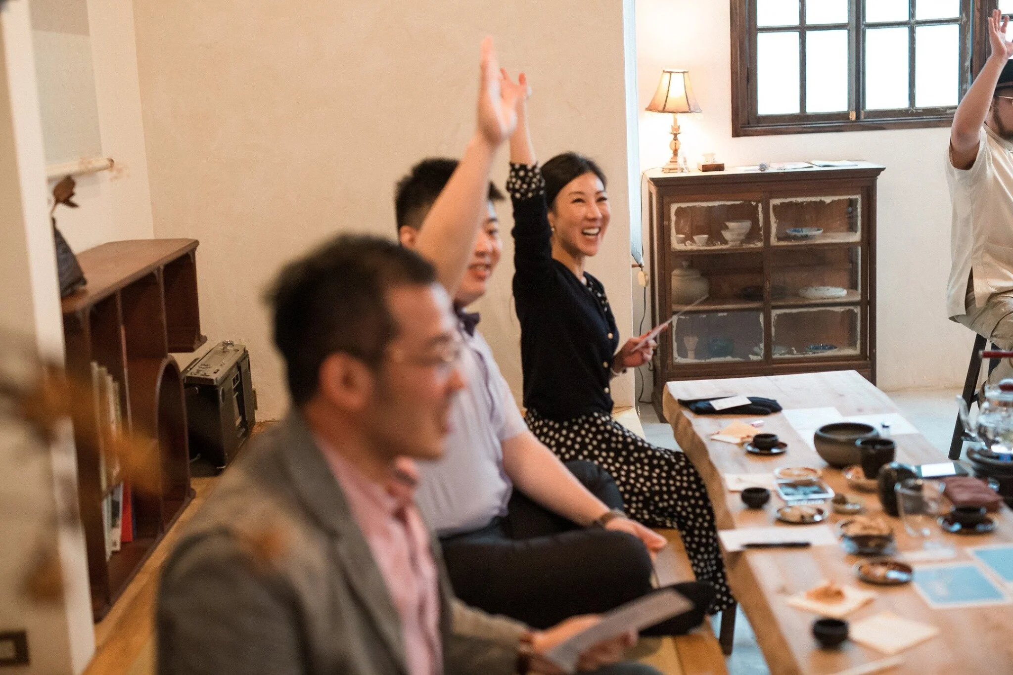 離去前妳向我走來「我想學茶」