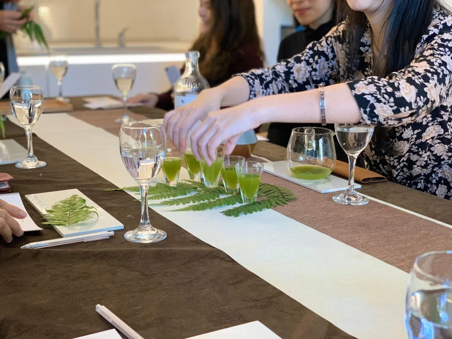 陽台茶席 Part 11  | 在這個不表現就不被看見的時代