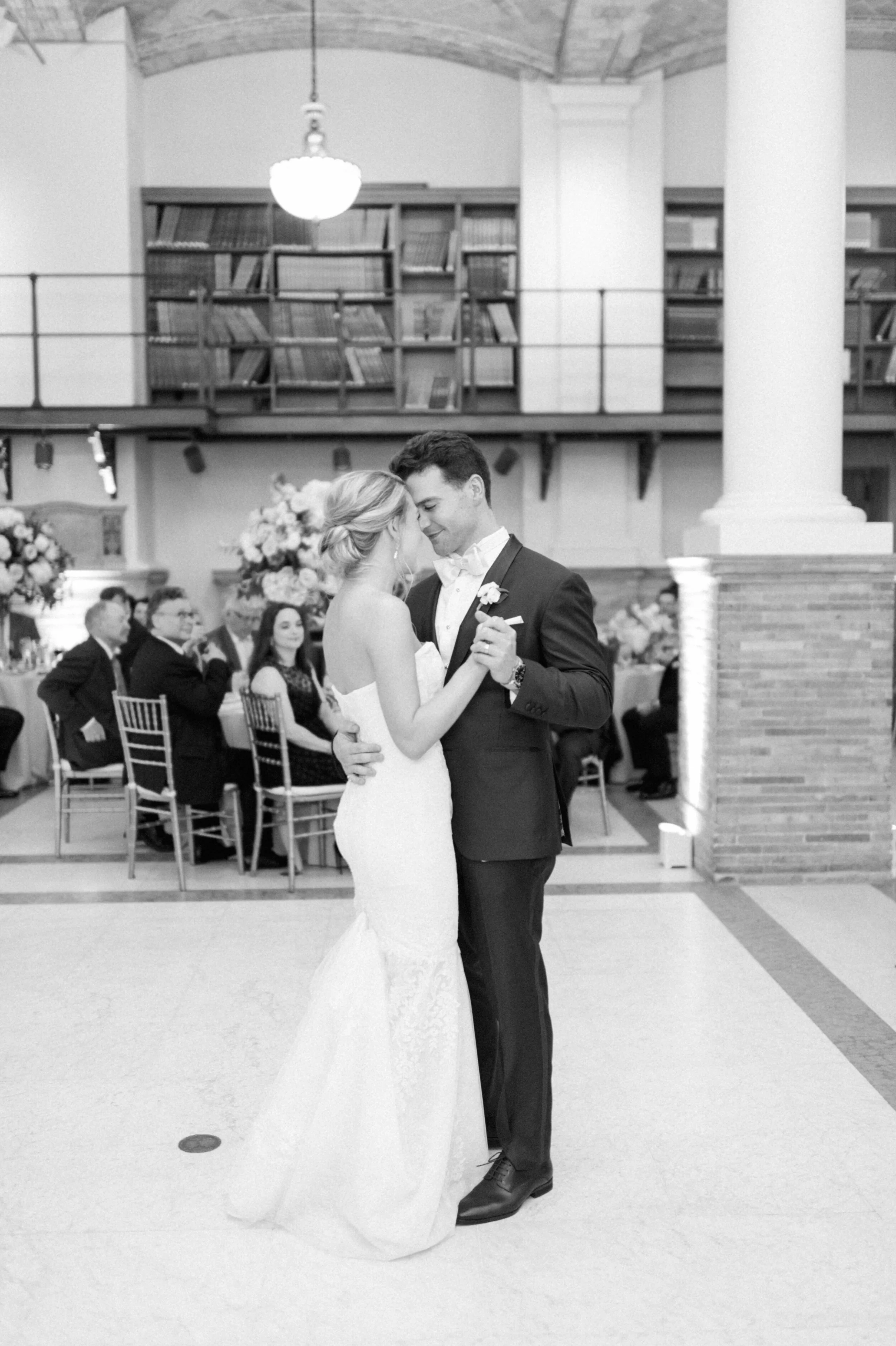 JennaandConnor_BostonPublicLibrary_677.JPG