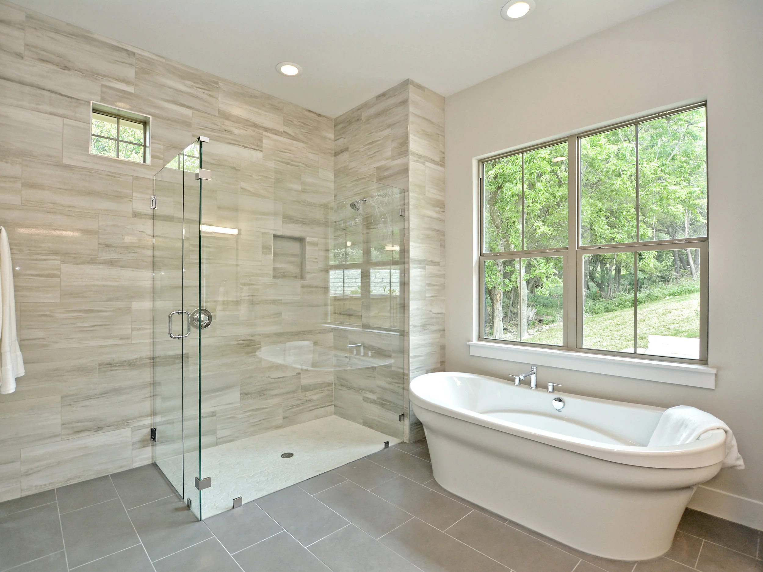 051_Master Bath 2.jpg