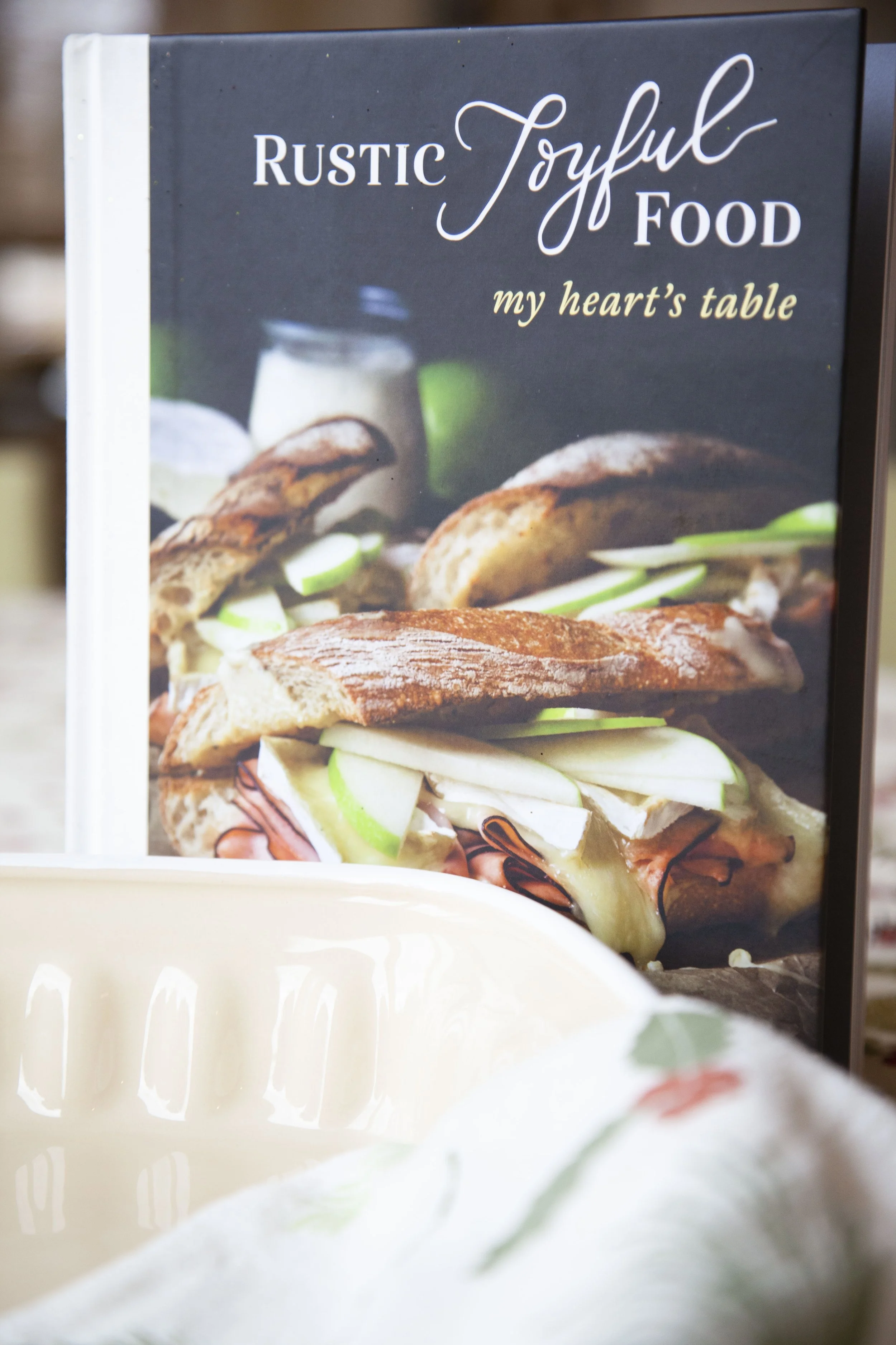 The Perfect Fall Comfort Food: White Bean, Sausage, and Spinach Soup from Rustic Joyful Food.