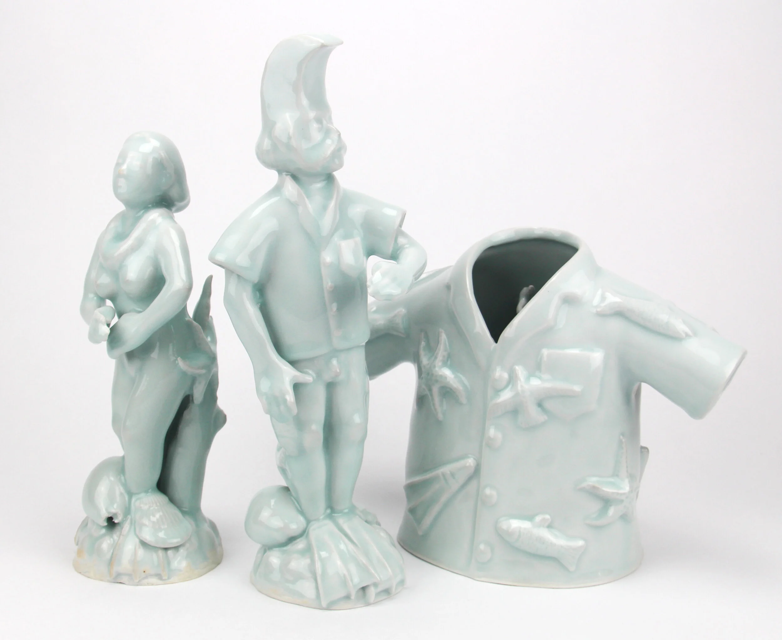  “Figurines &amp; Aloha Shirt” porcelain, 2019 