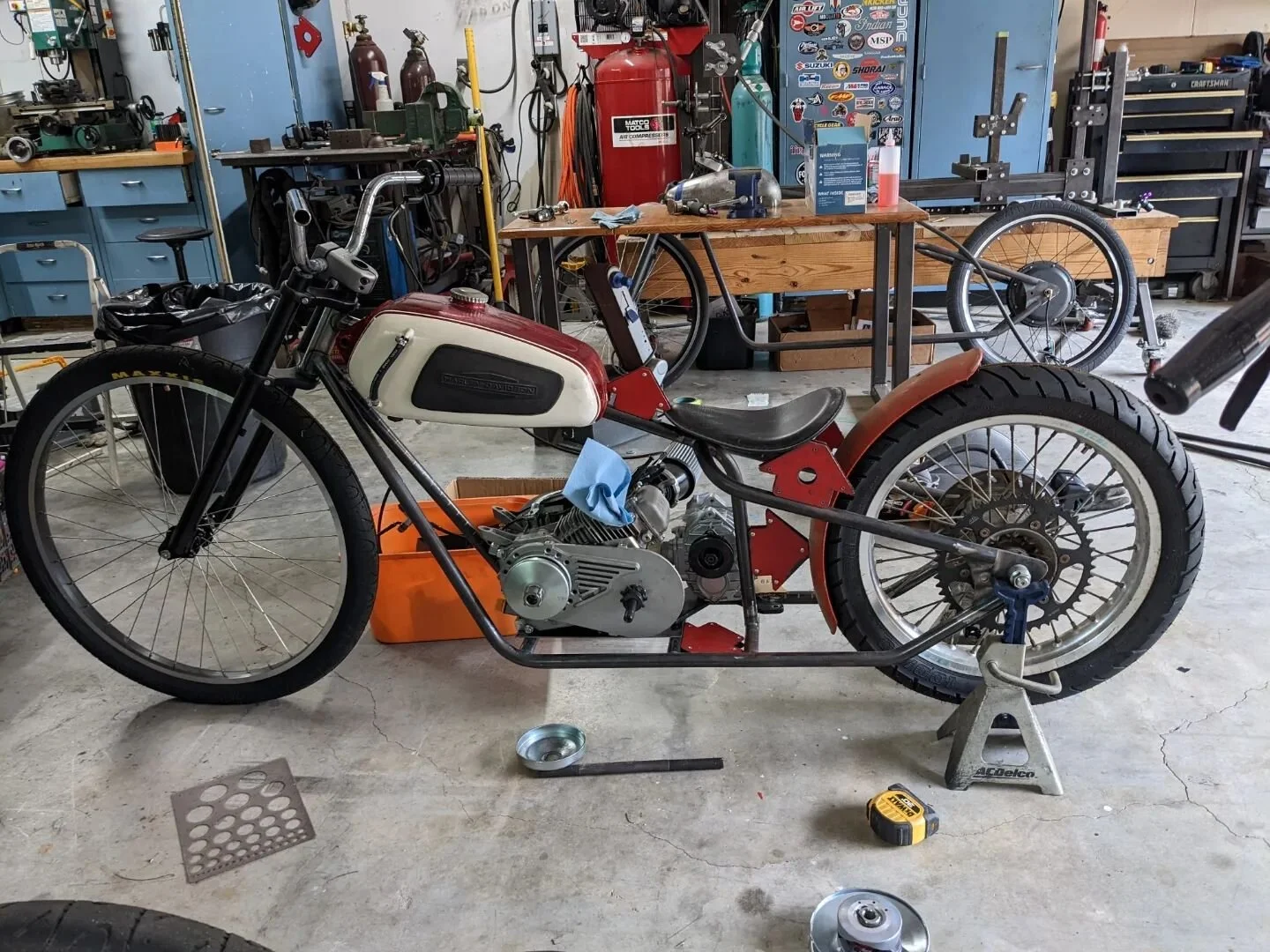 Time to bring to get back on this thing..
.
.

#caferacer #bobber #custombike #motorcycle #scrambler #chopper #biker #custom #motolife #harleydavidson #hammetformed #electricbike