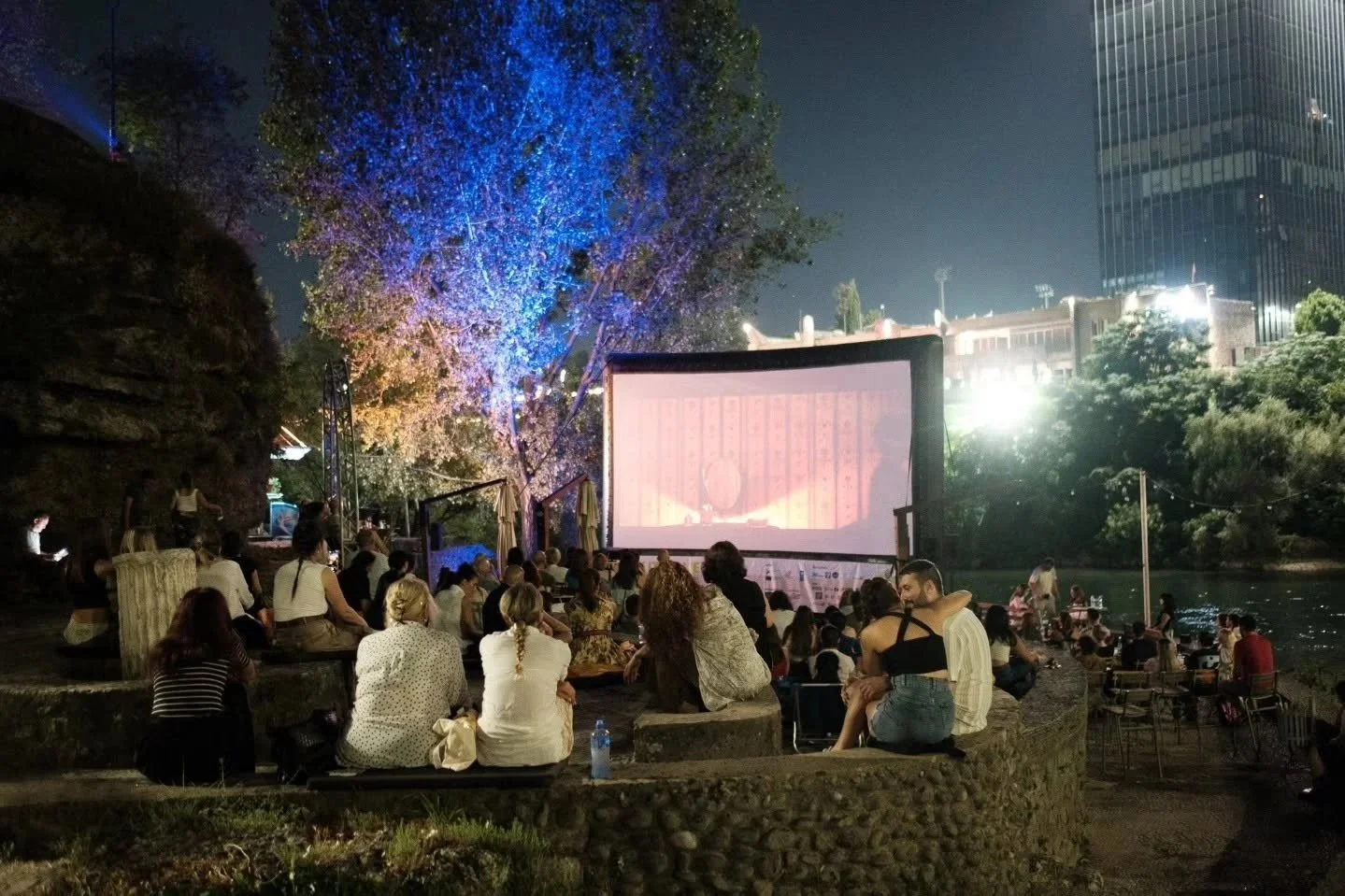 Džada Film Fest event featuring outdoor film screenings and festival atmosphere in Montenegro.