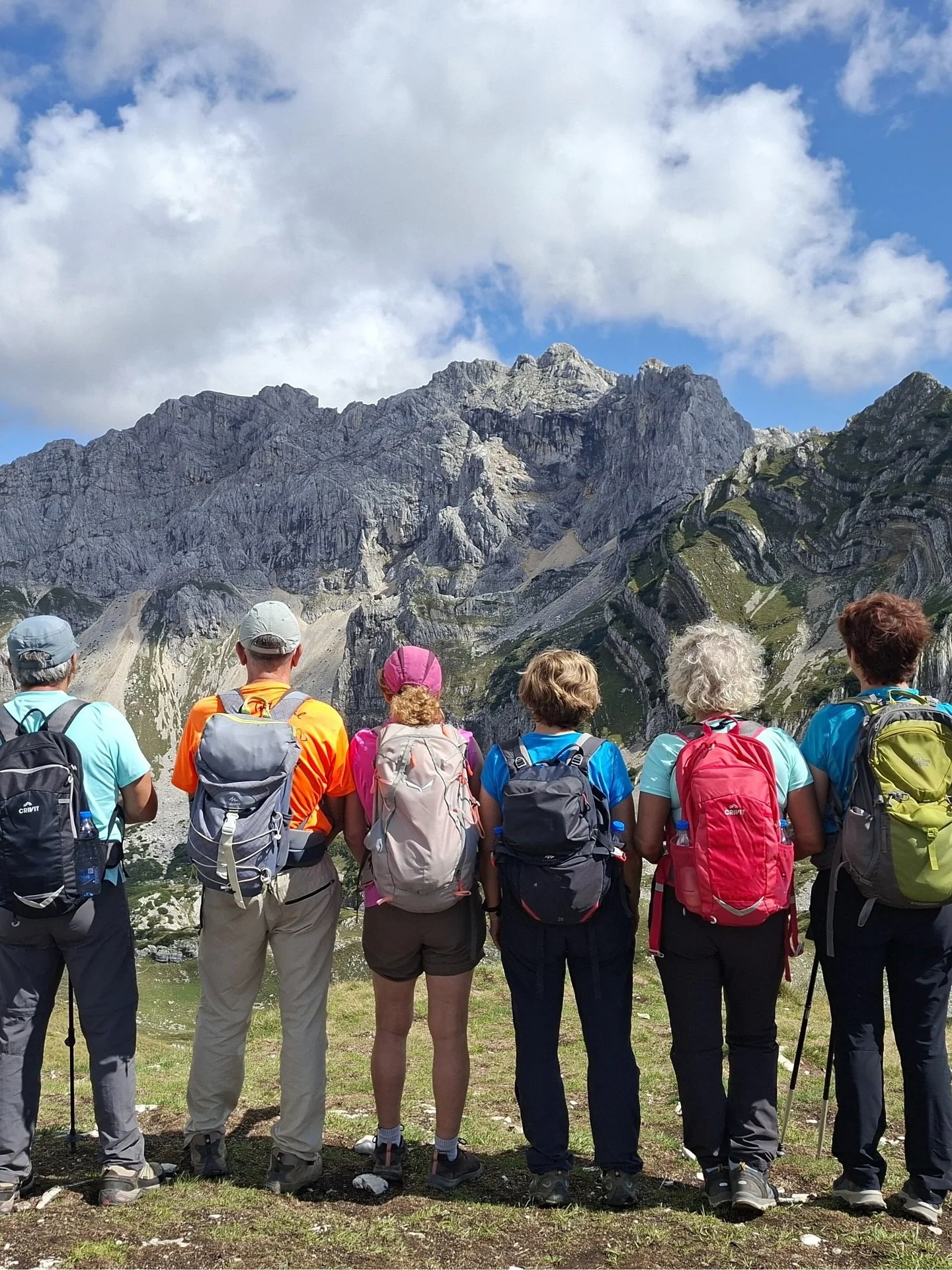 Last month we had the joy of welcoming 7 friends from Madrid 🇪🇸 who came to experience the best of Montenegro - its mountains, lakes, canyons, and the charm of the Adriatic coast on a 14-day private journey - designed just for them.

They hiked alo